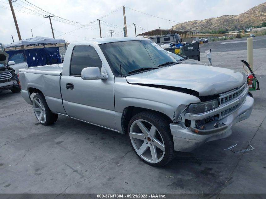 CHEVROLET SILVERADO 2000 1gcec14w9yz320359