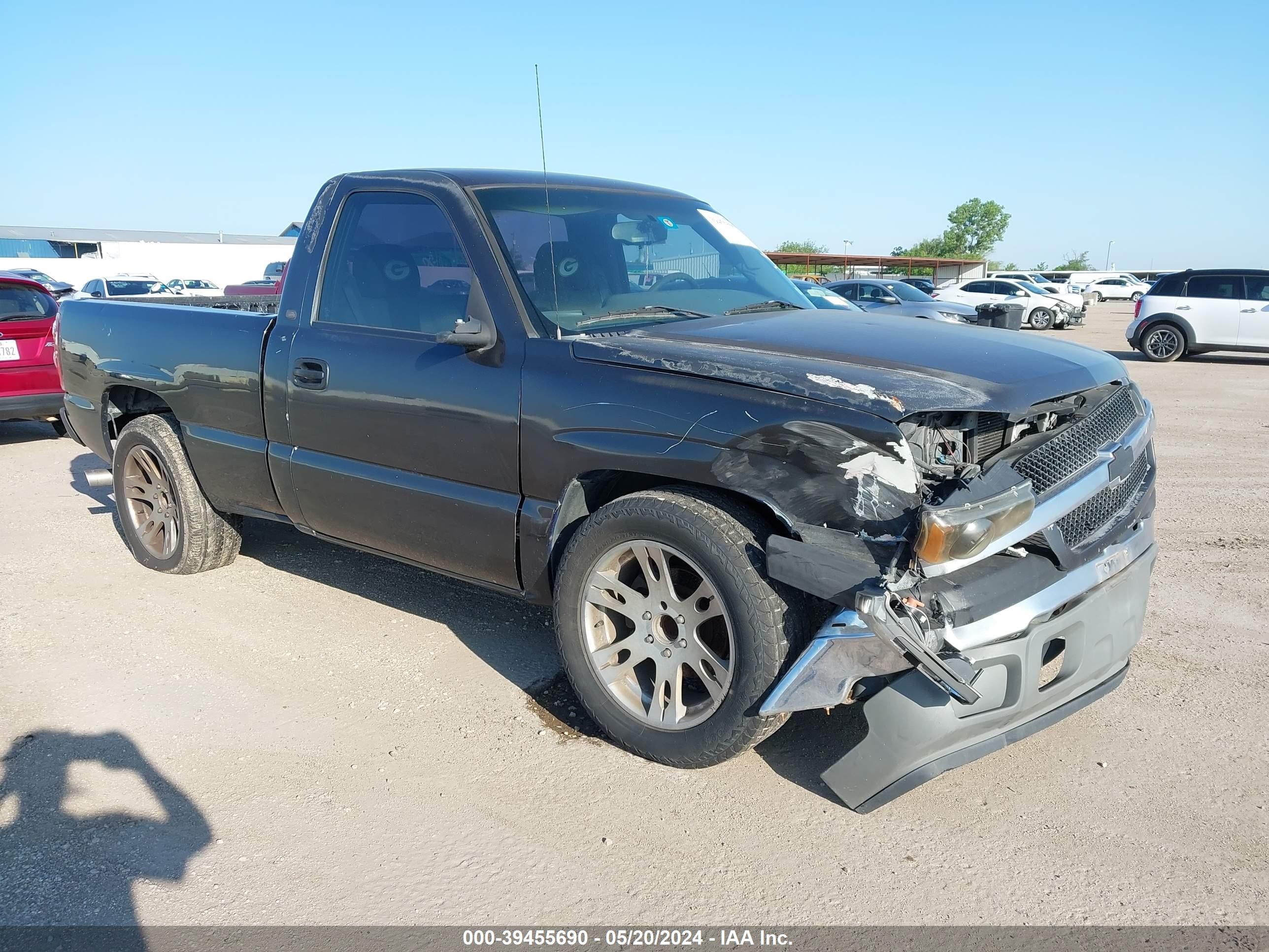 CHEVROLET SILVERADO 2005 1gcec14x25z184256