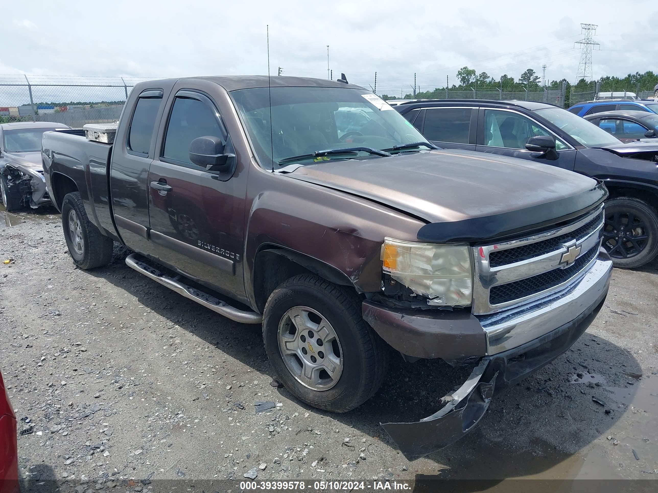 CHEVROLET SILVERADO 2007 1gcec19067z575330