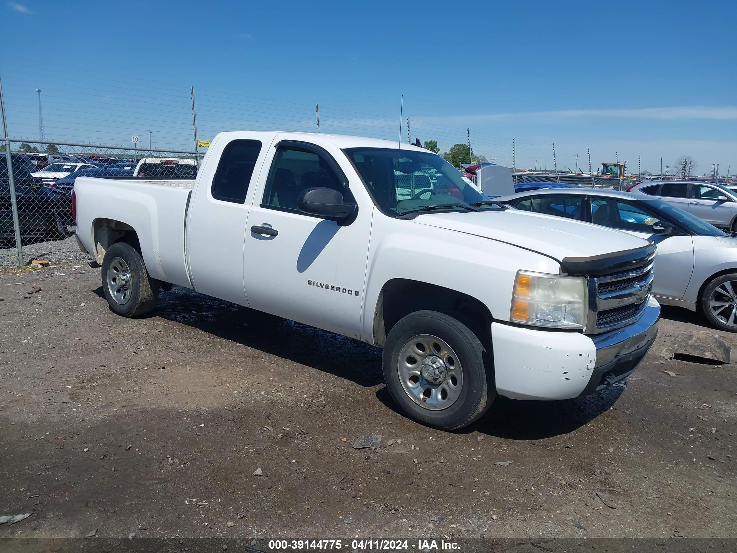 CHEVROLET SILVERADO 2007 1gcec19c47z613812