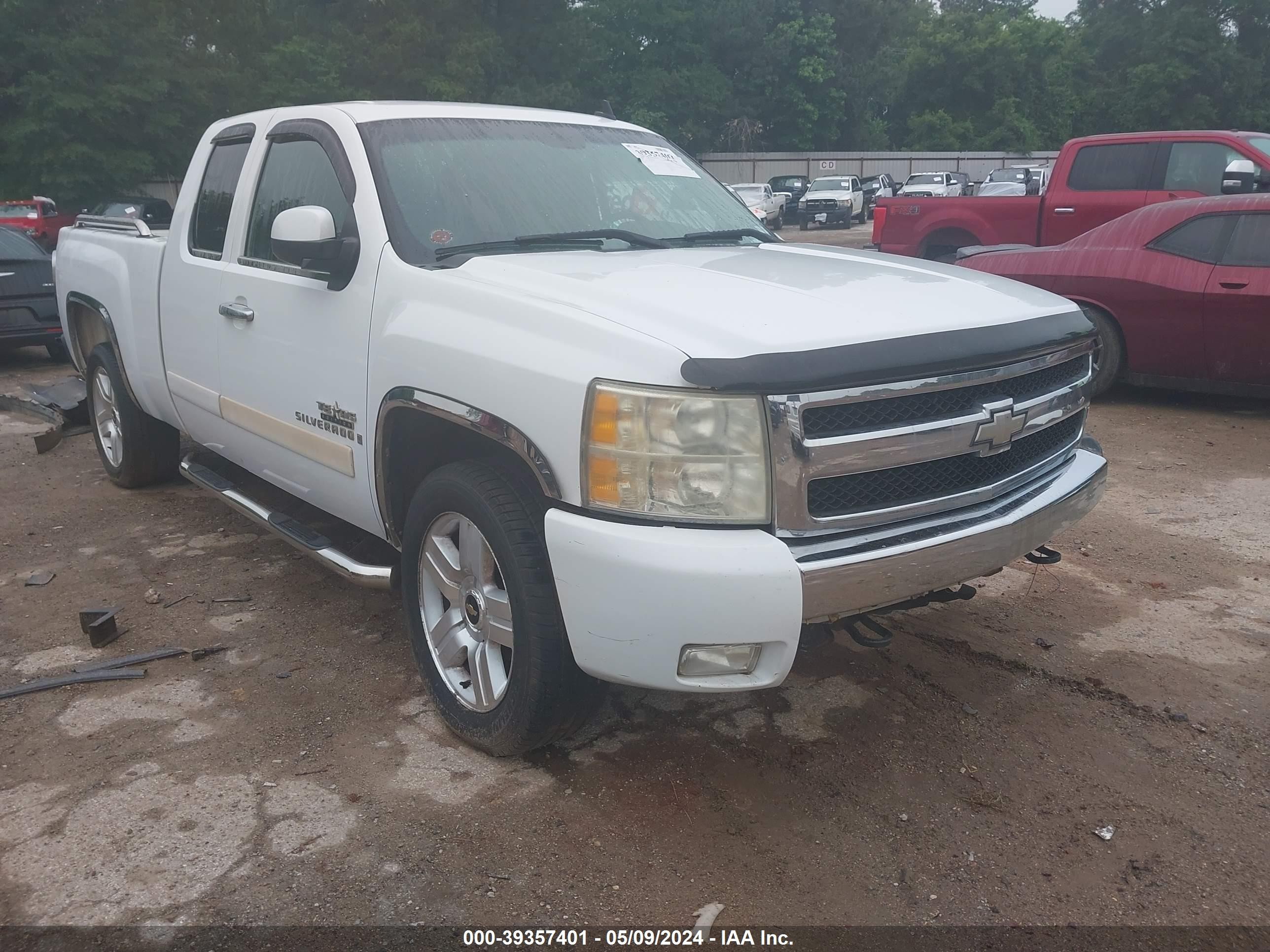 CHEVROLET SILVERADO 2008 1gcec19j28z317400