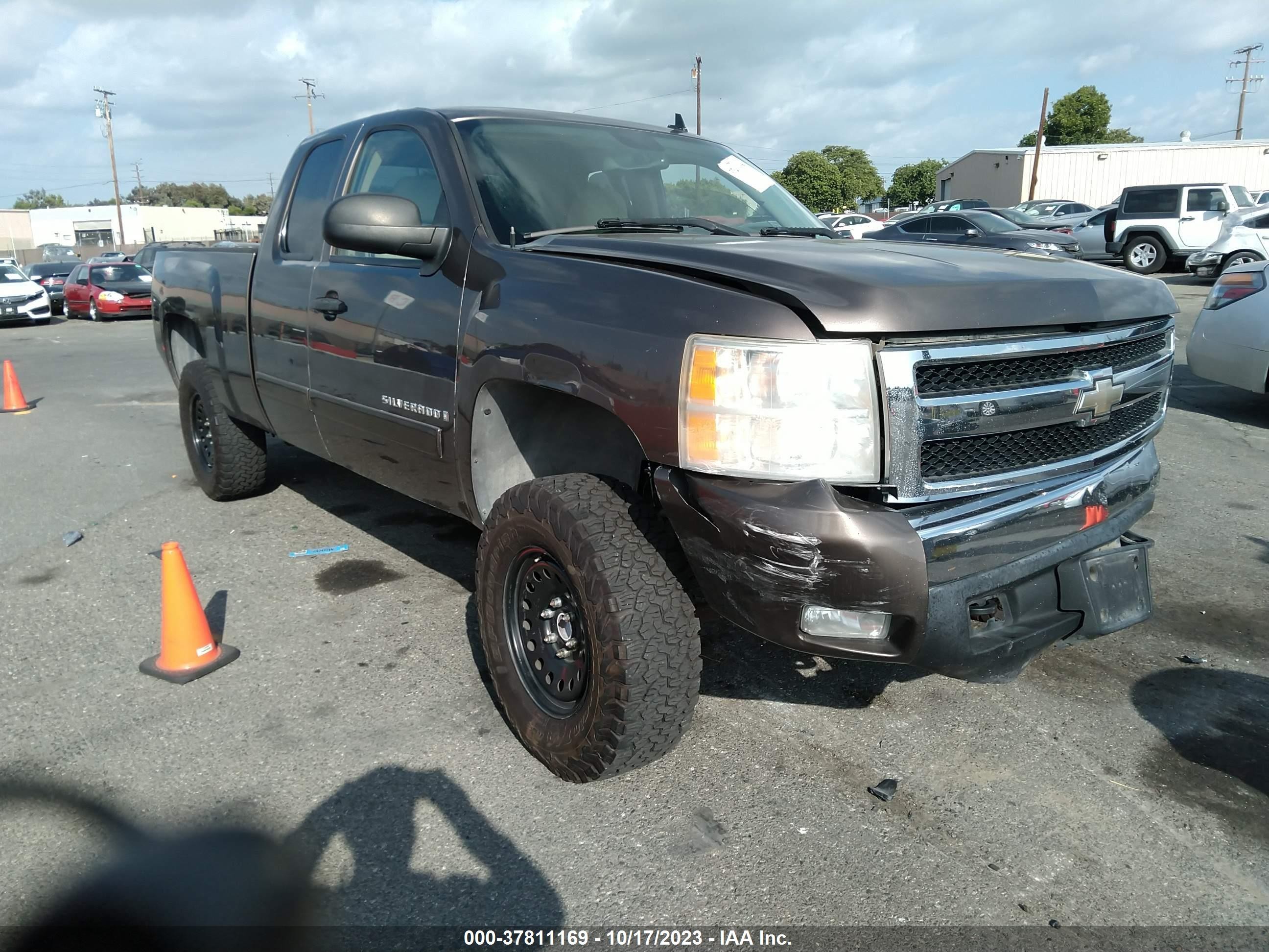 CHEVROLET SILVERADO 2007 1gcec19j87z538756