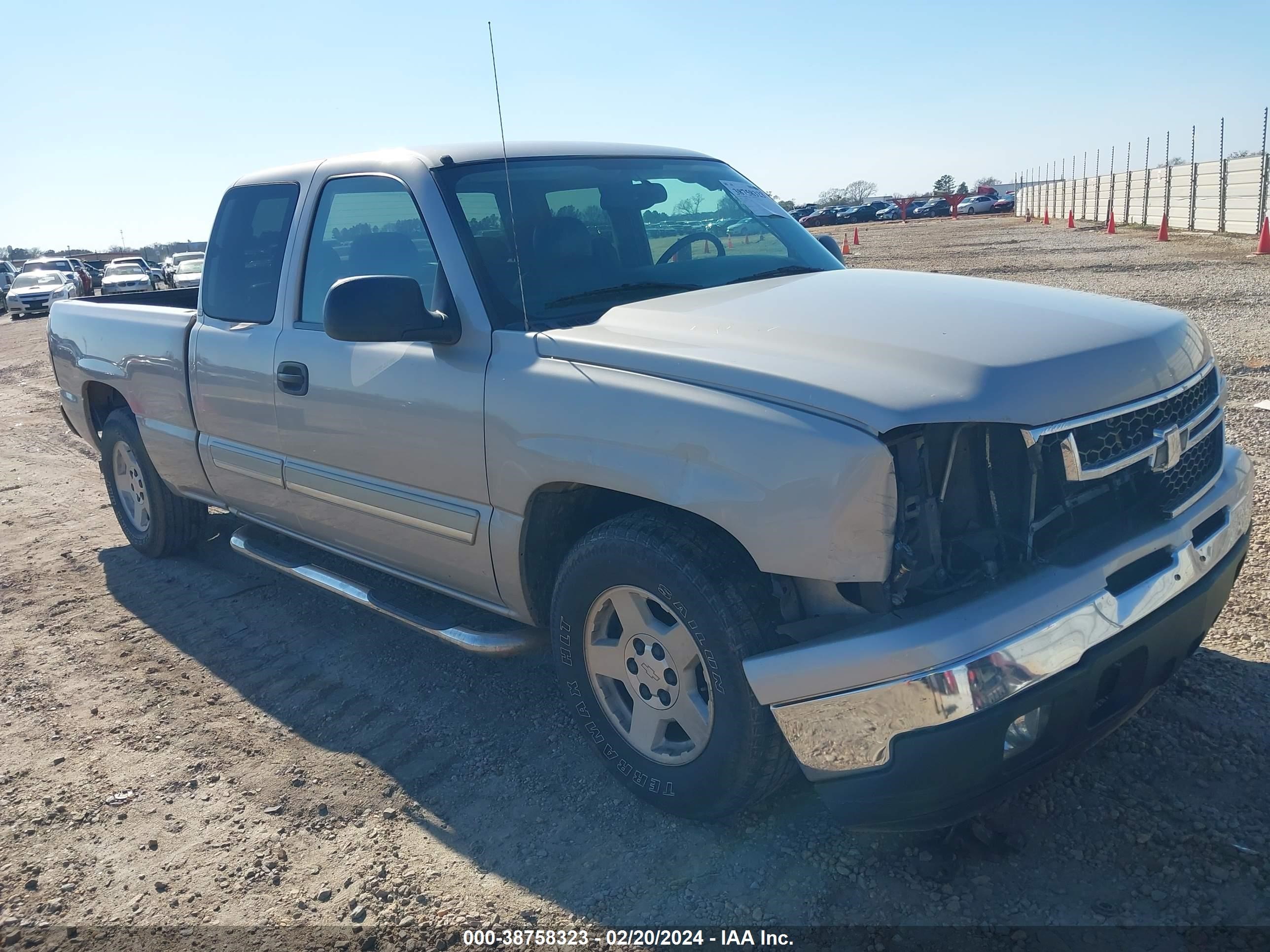 CHEVROLET SILVERADO 2006 1gcec19t06z180312