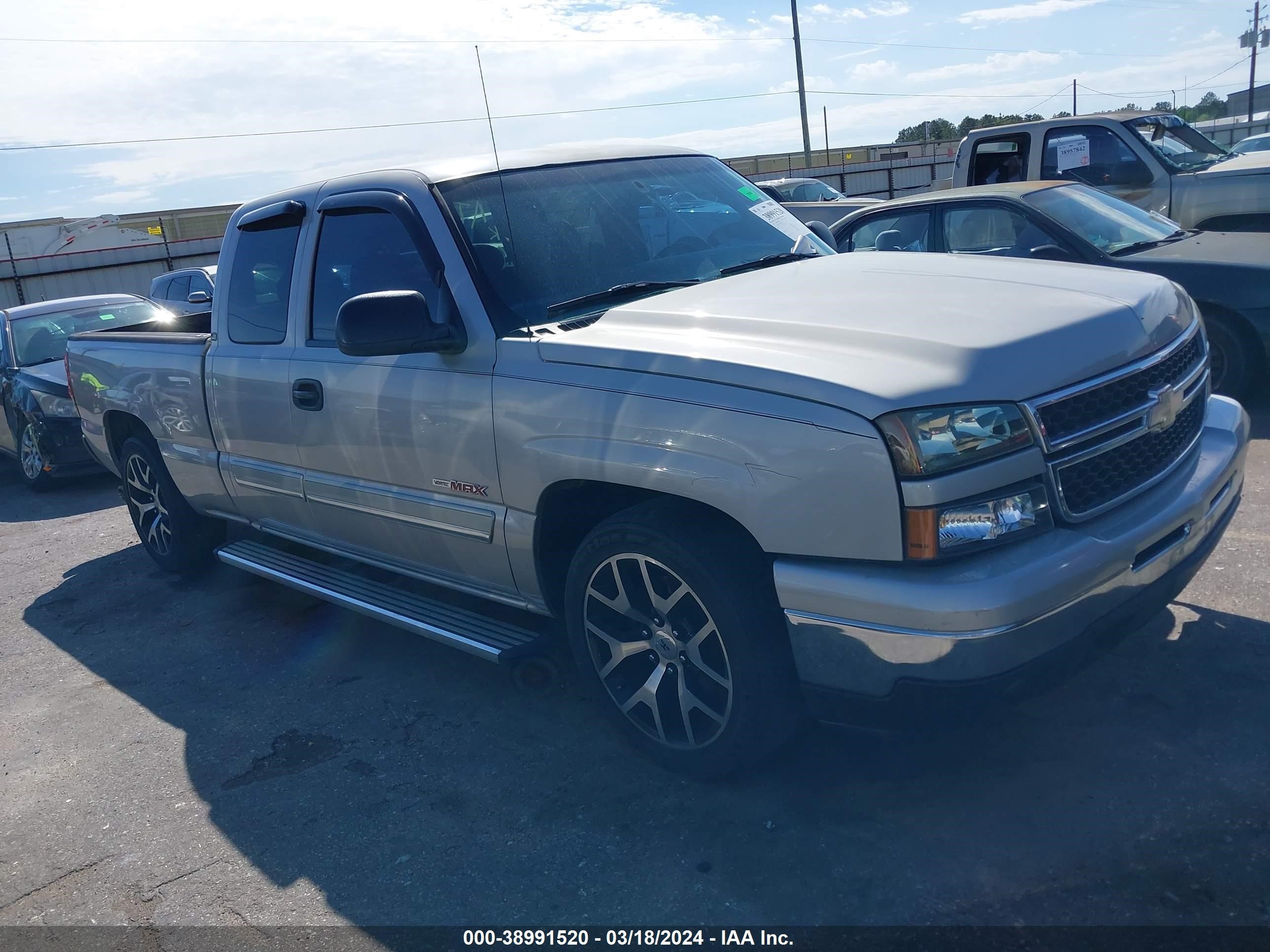 CHEVROLET SILVERADO 2006 1gcec19t56z193380