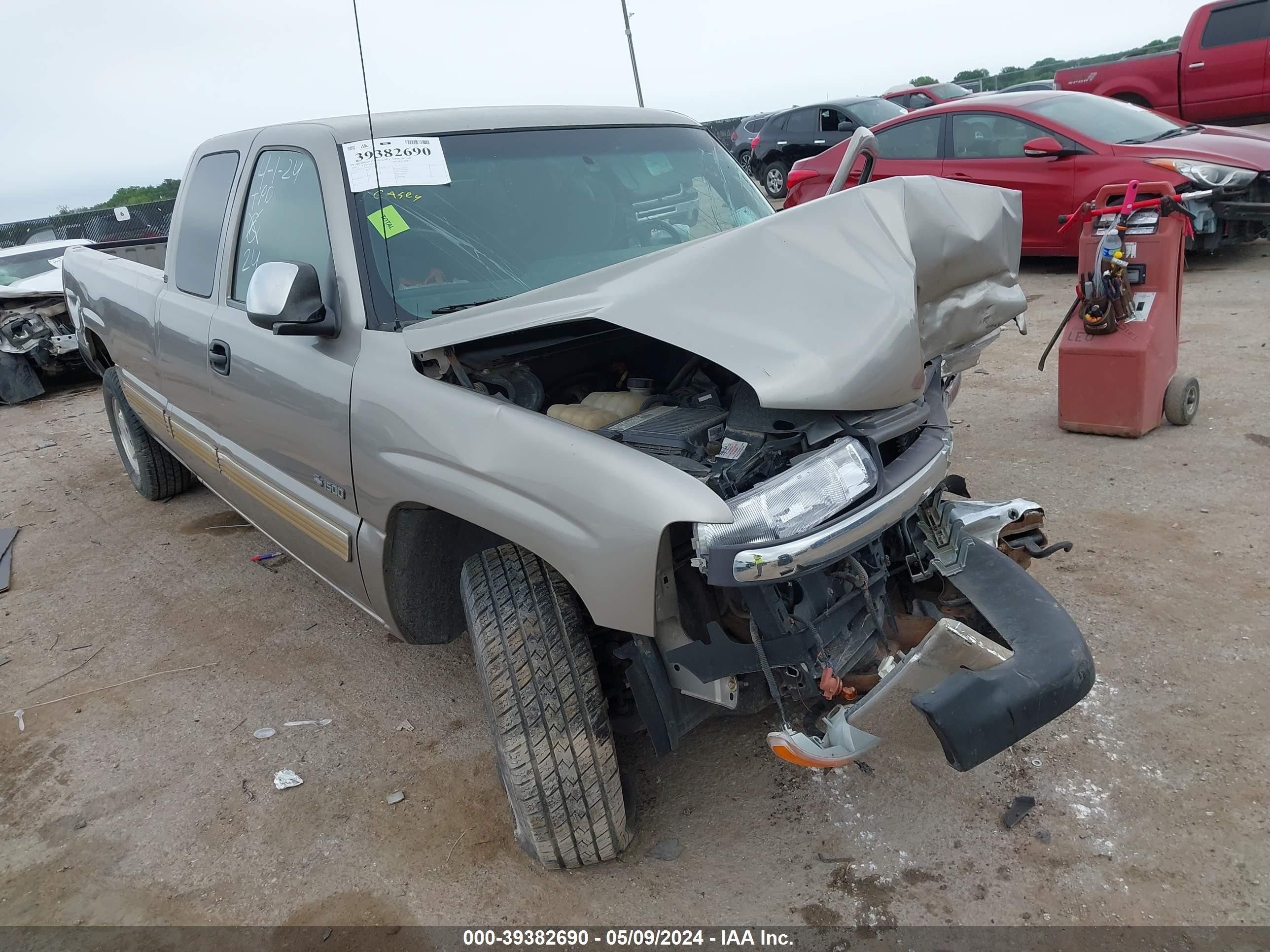 CHEVROLET SILVERADO 2002 1gcec19t62e173589