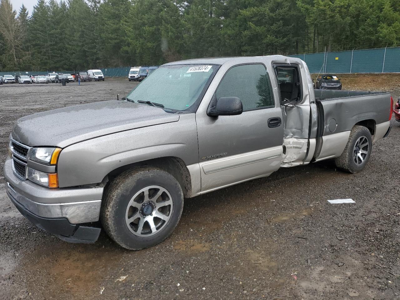 CHEVROLET SILVERADO 2006 1gcec19tx6z135250