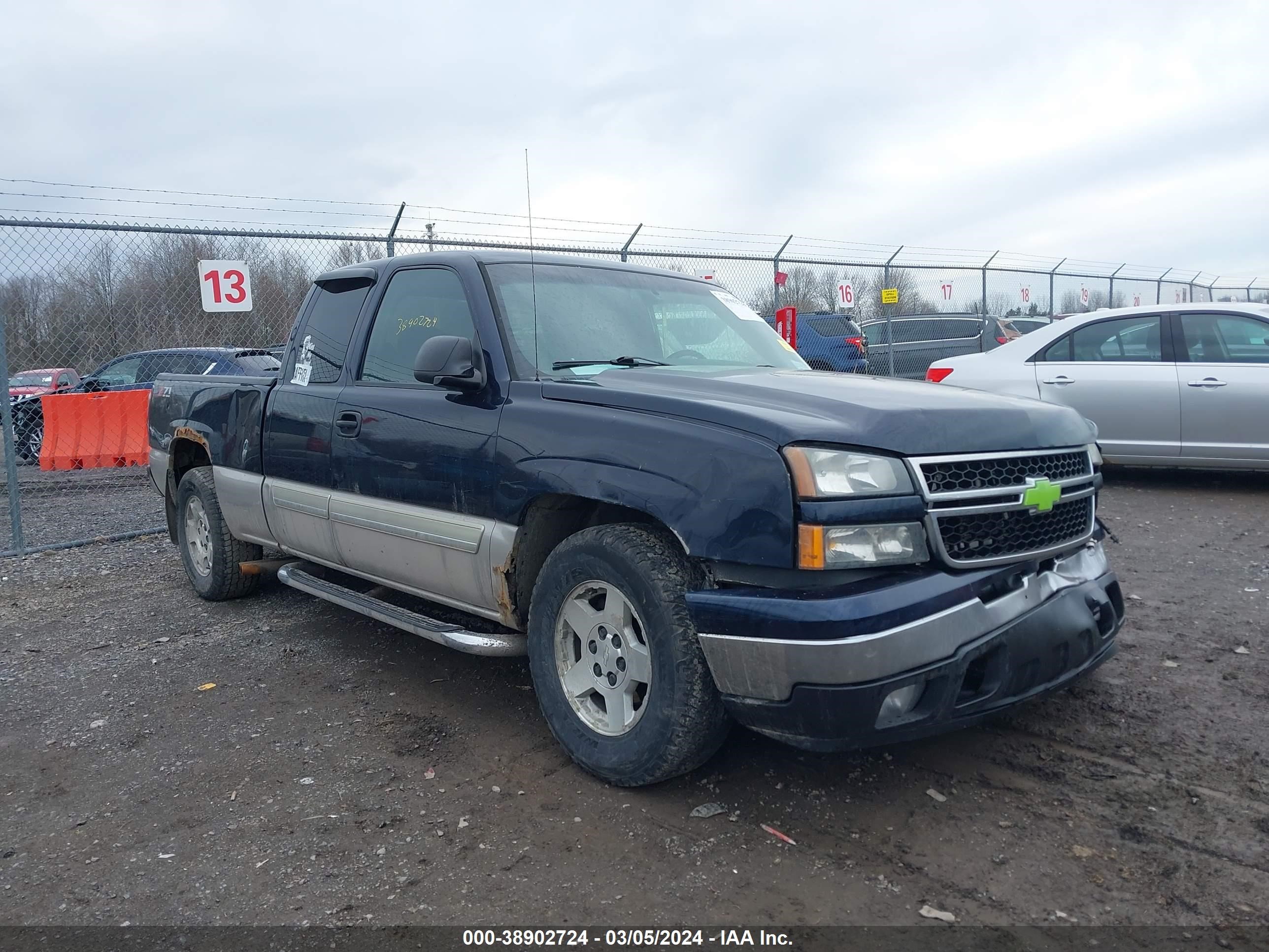 CHEVROLET SILVERADO 2006 1gcec19v46z265543