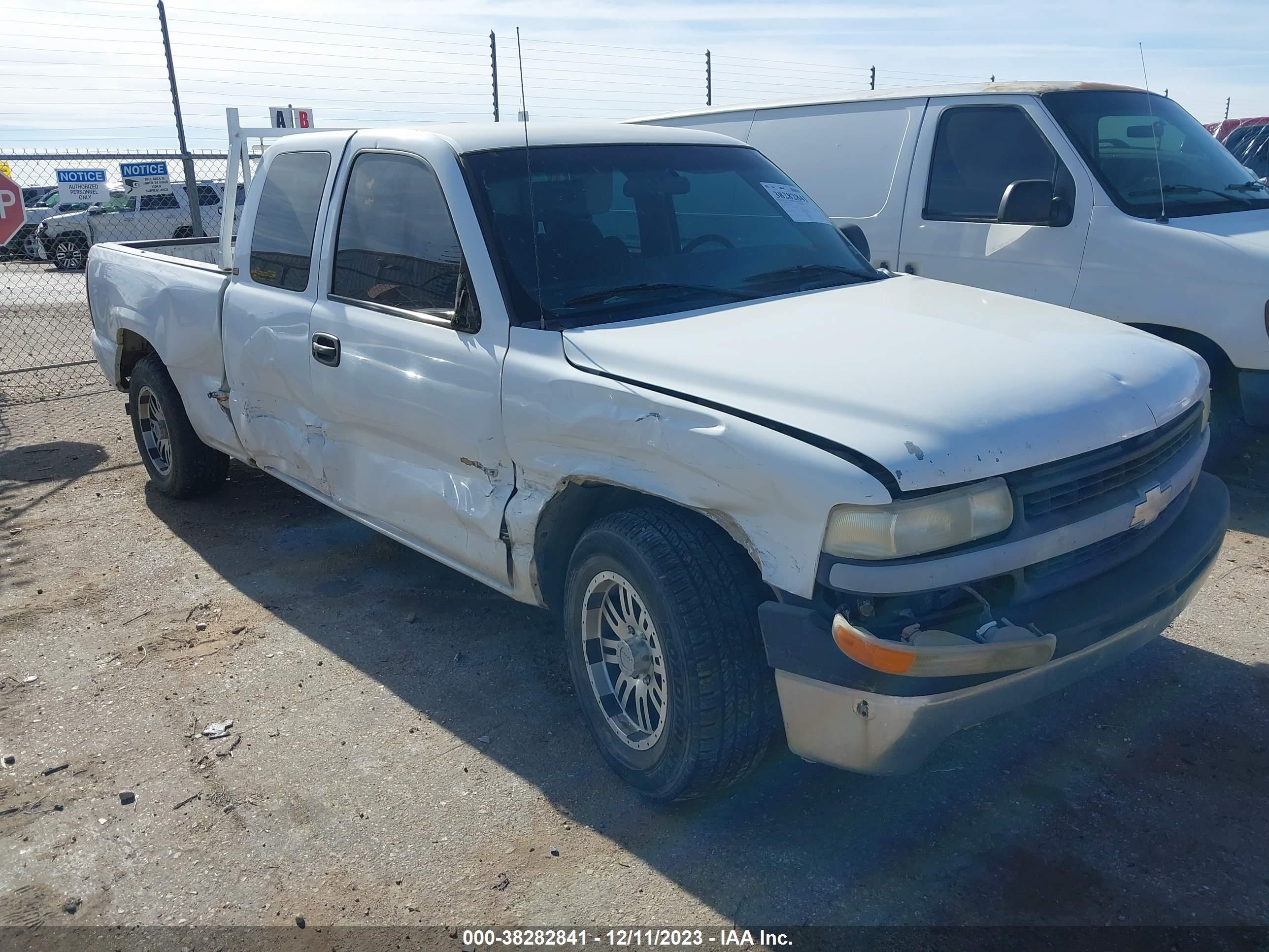 CHEVROLET SILVERADO 2000 1gcec19v6yz371897