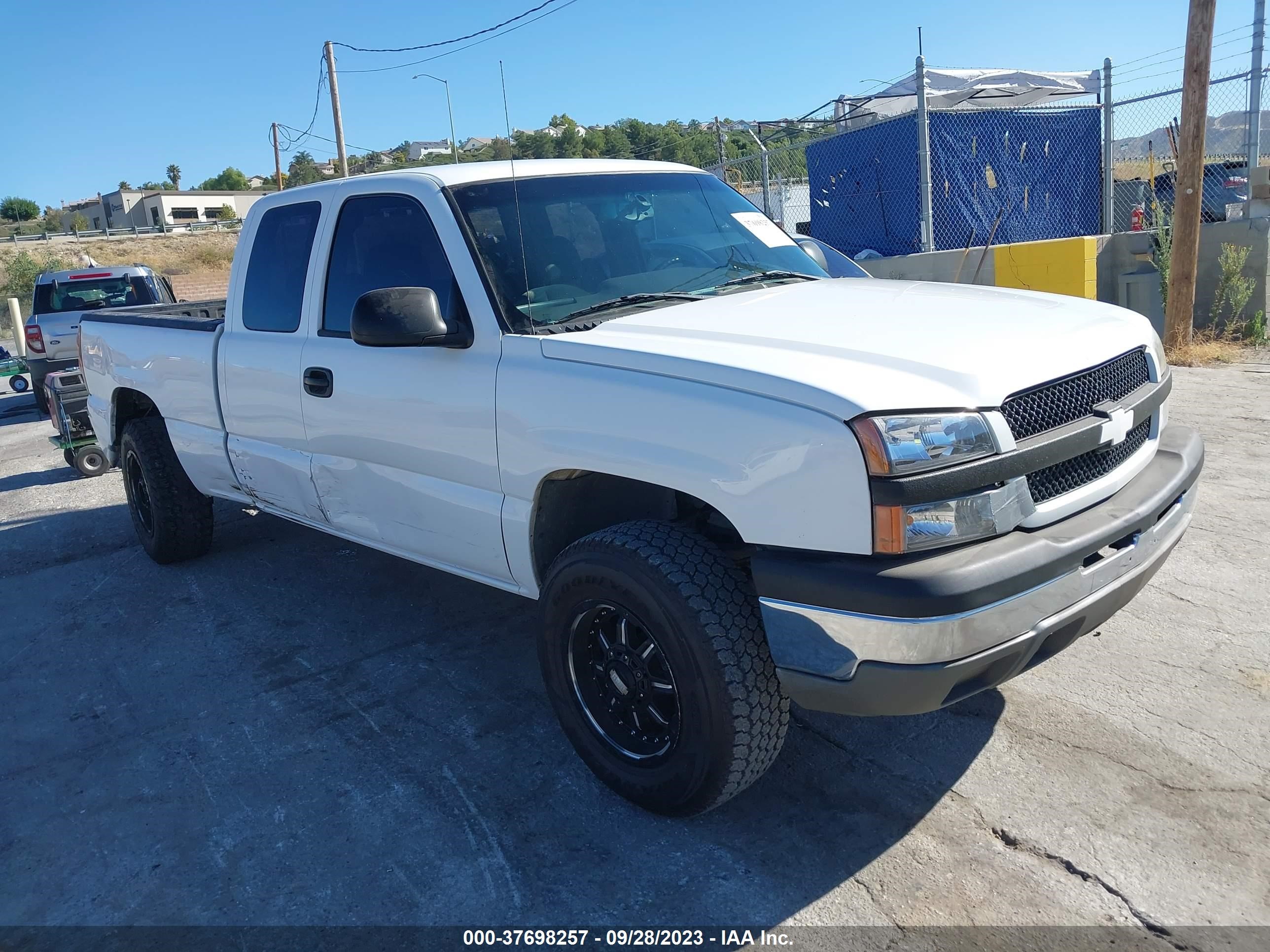 CHEVROLET SILVERADO 2004 1gcec19v74z126035