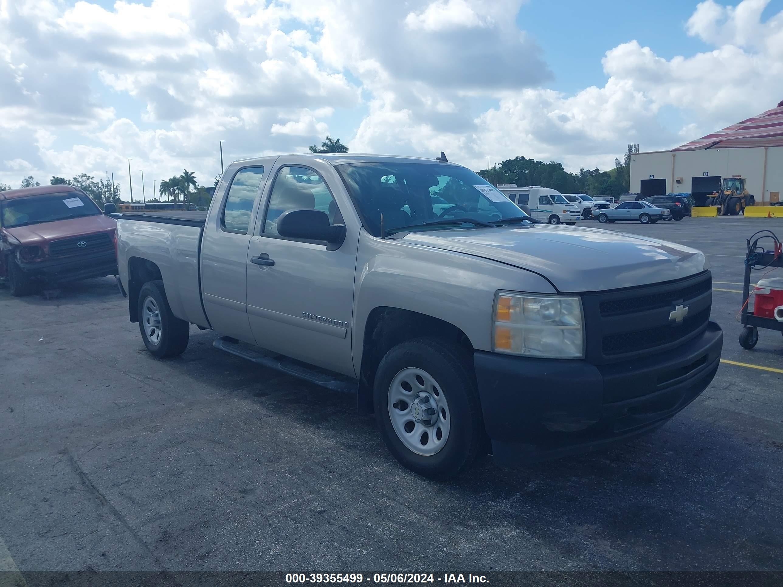 CHEVROLET SILVERADO 2009 1gcec19x19z117615