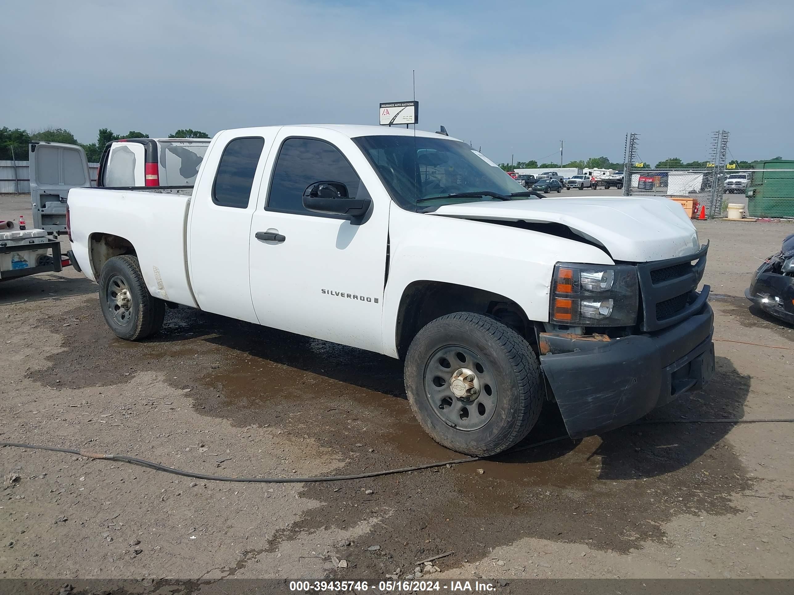 CHEVROLET SILVERADO 2007 1gcec19x27z645936