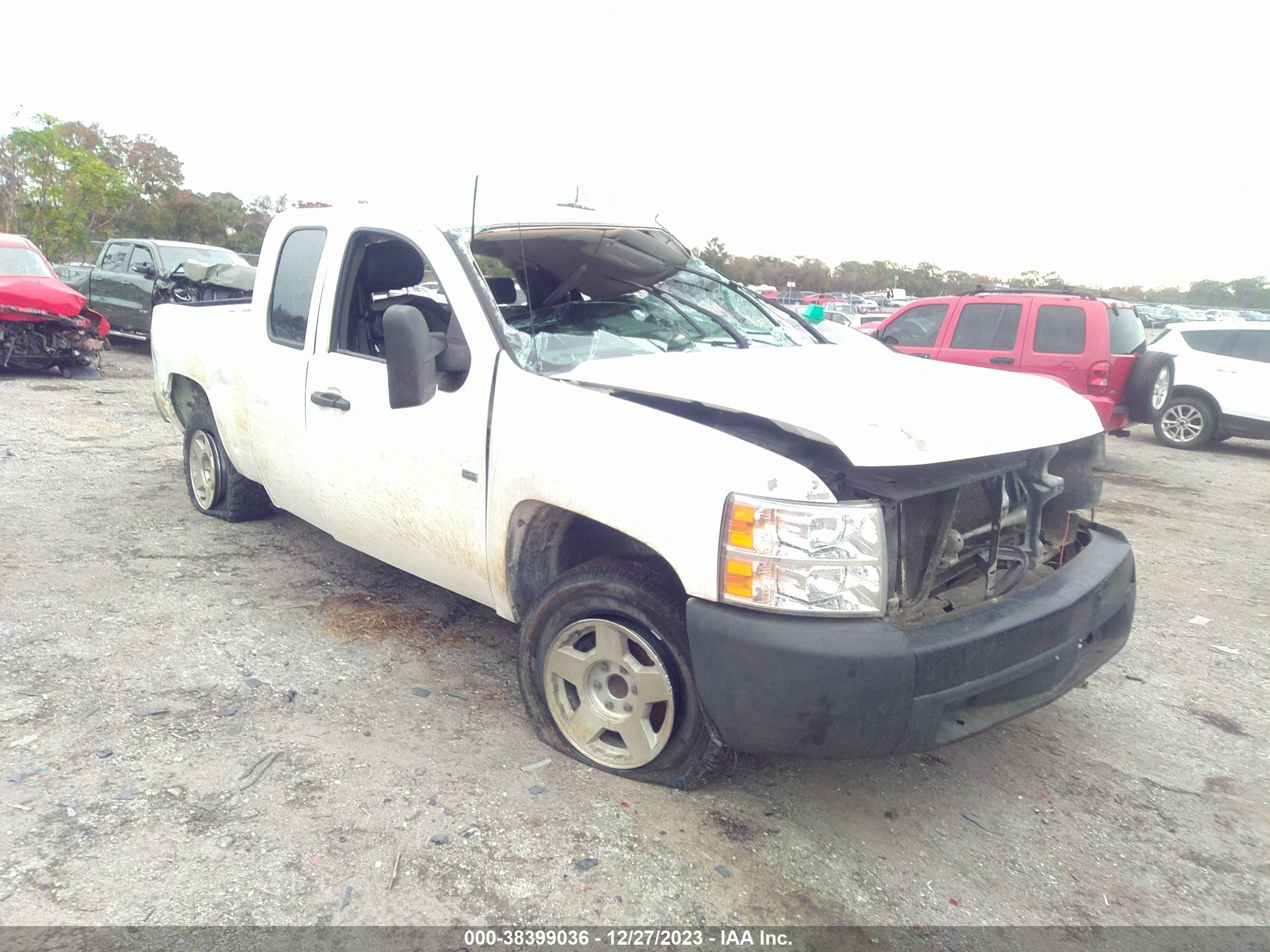 CHEVROLET SILVERADO 2008 1gcec19x28z216460