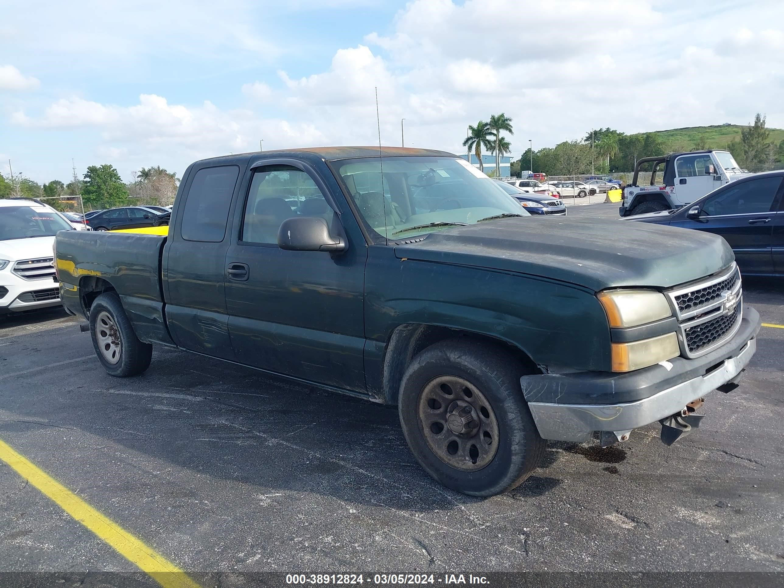 CHEVROLET SILVERADO 2007 1gcec19x37z107133