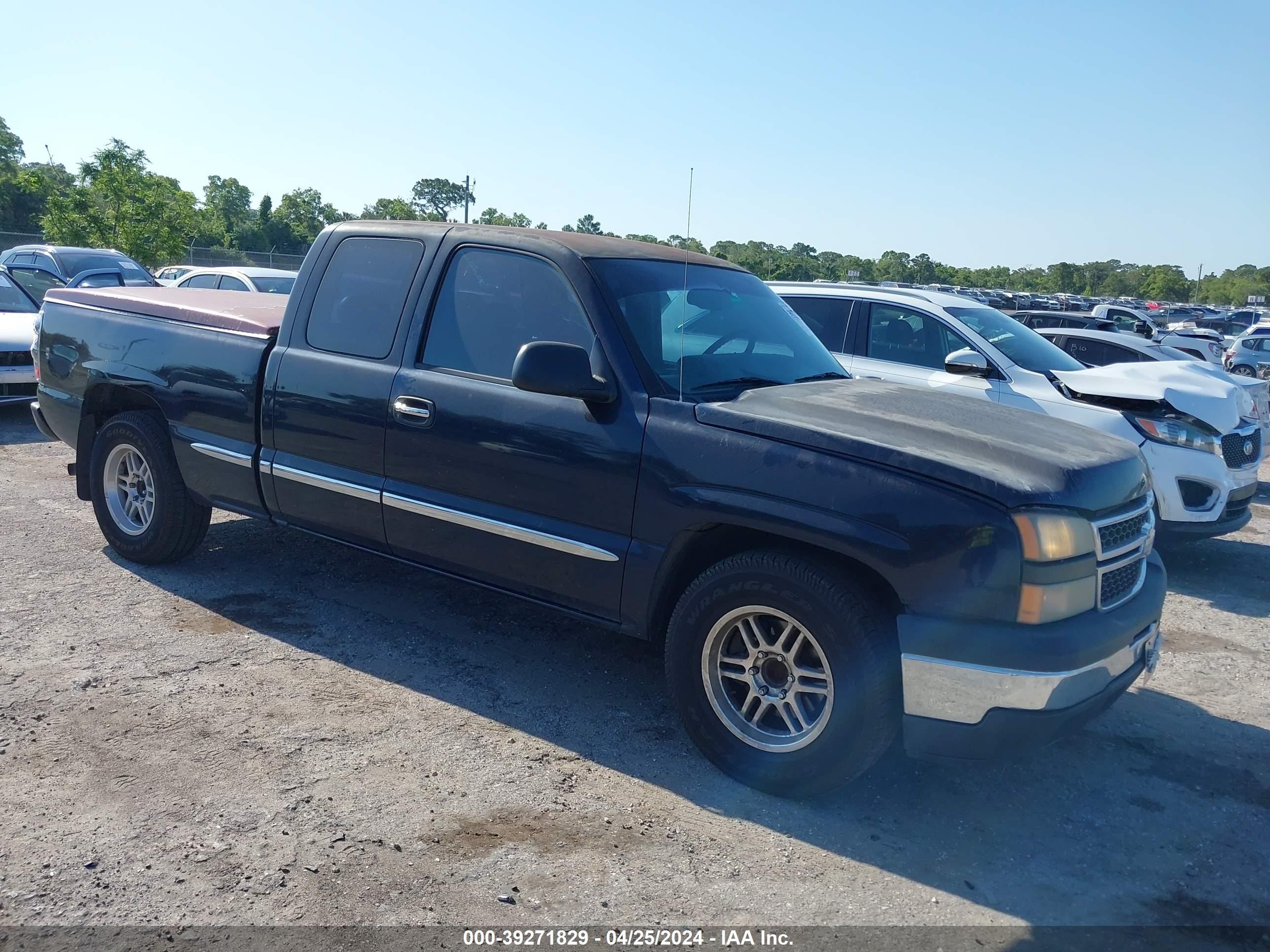 CHEVROLET SILVERADO 2006 1gcec19x76z298991