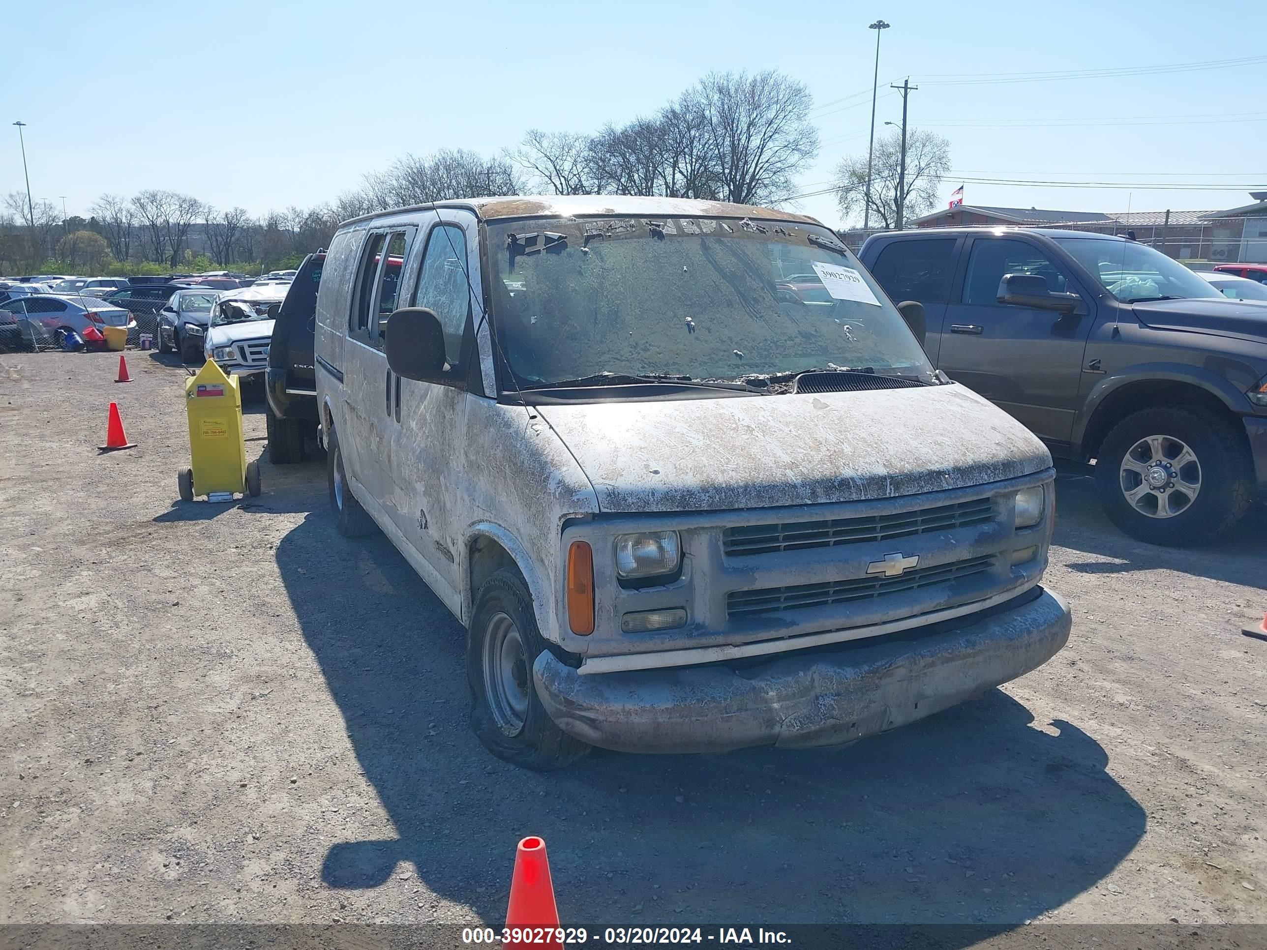 CHEVROLET EXPRESS 2001 1gceg15w211226198