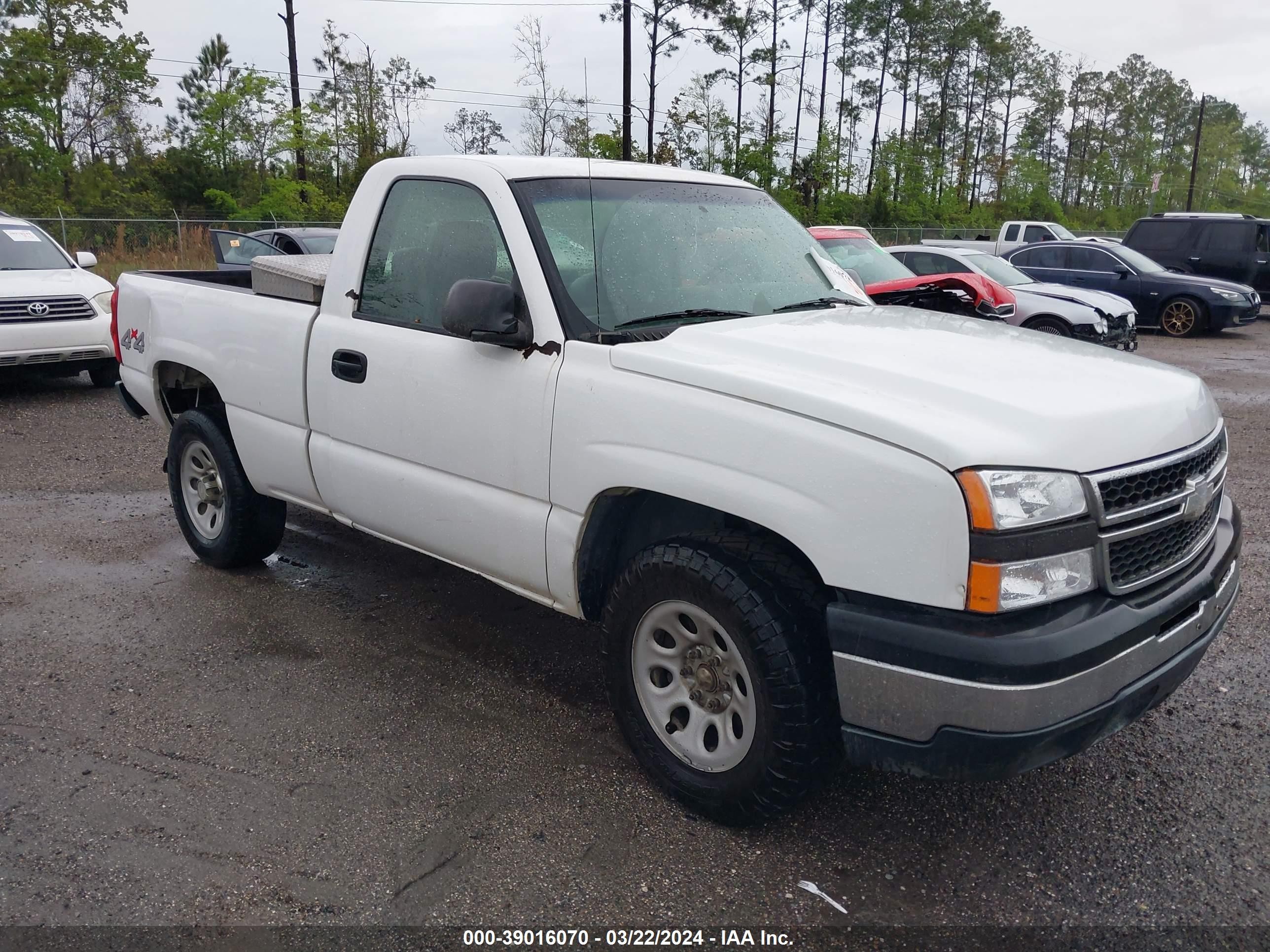 CHEVROLET SILVERADO 2006 1gcek14v26z135531