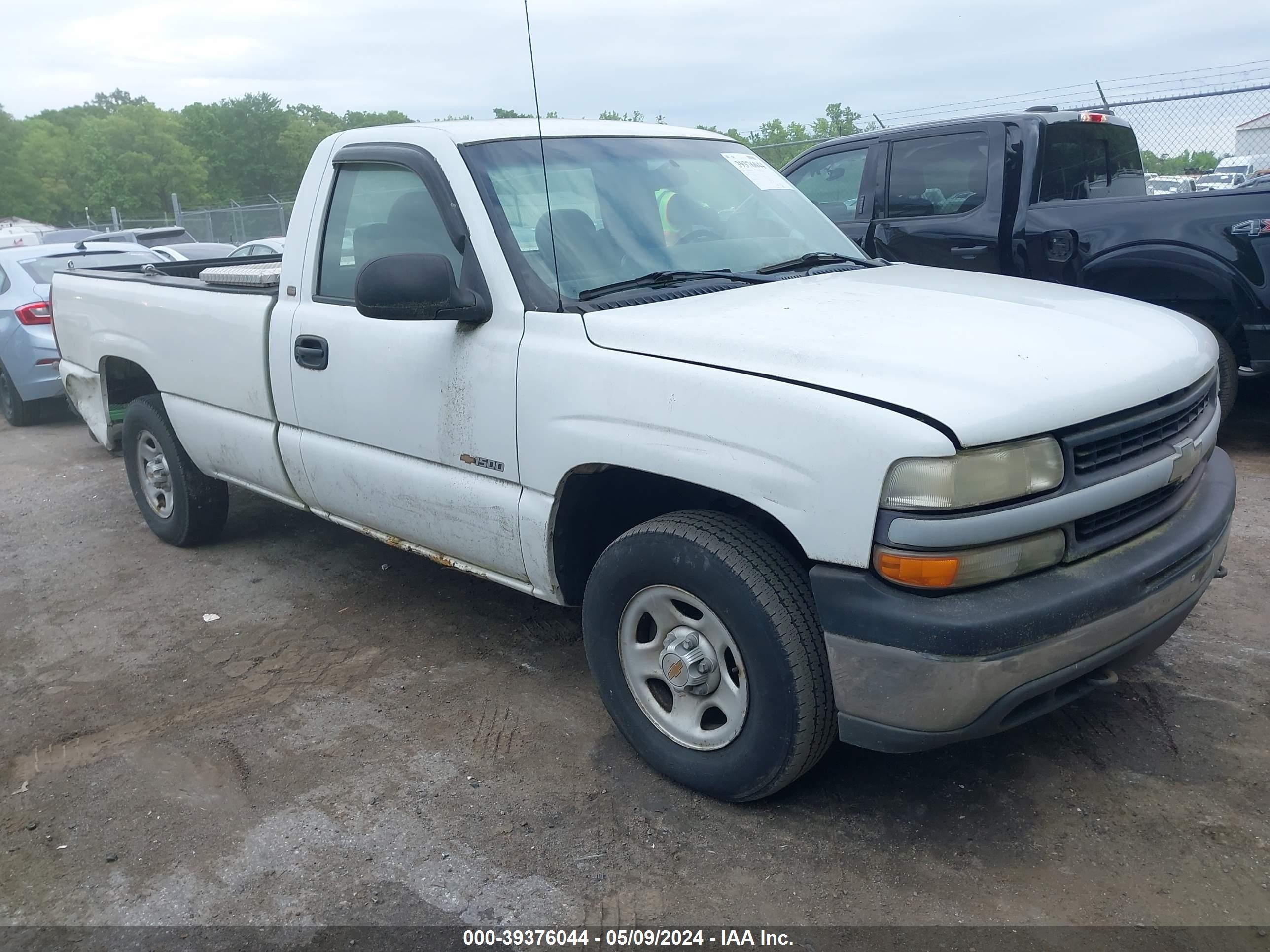 CHEVROLET SILVERADO 2000 1gcek14w8ye285890