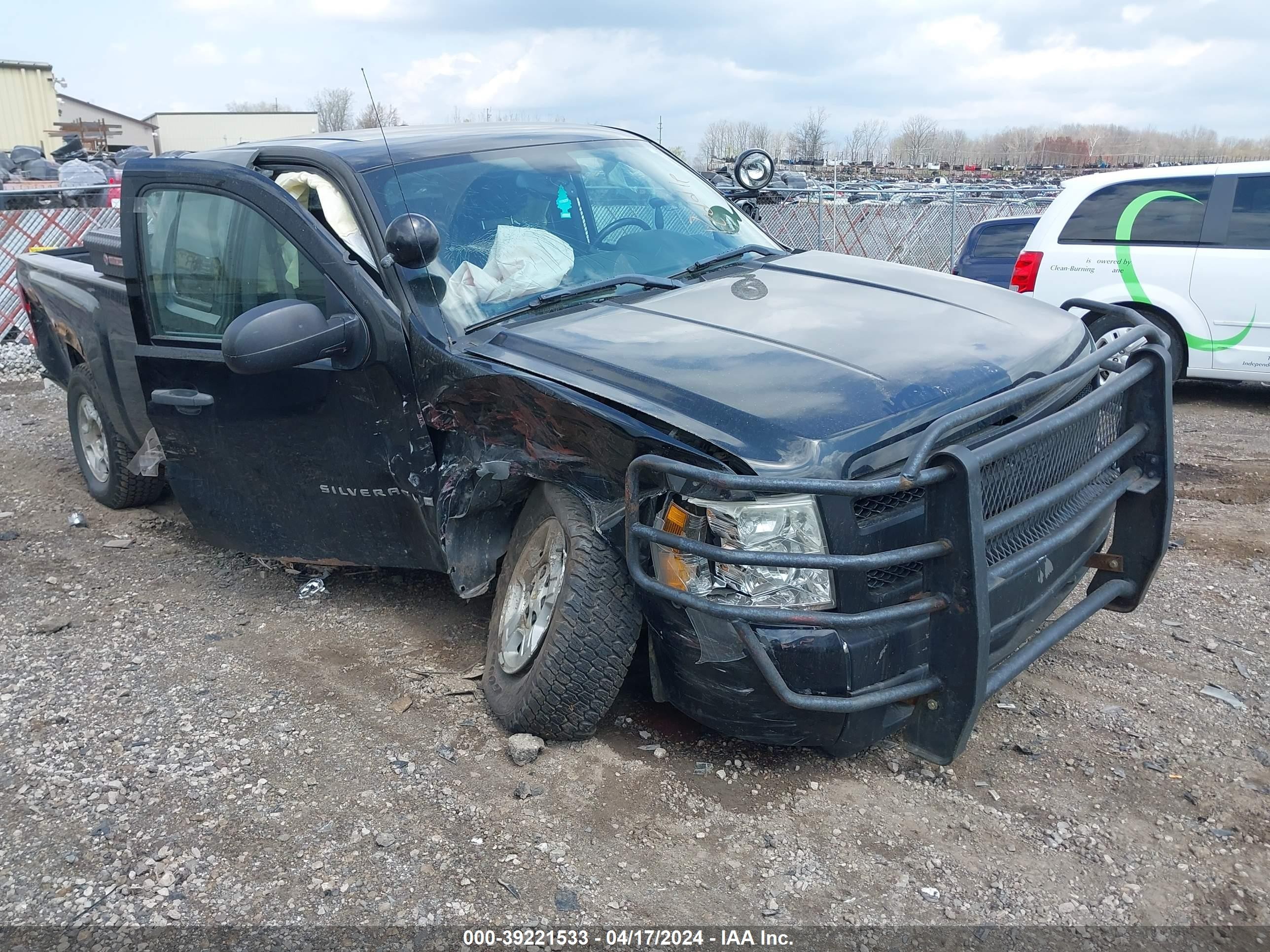 CHEVROLET SILVERADO 2008 1gcek19038z264703