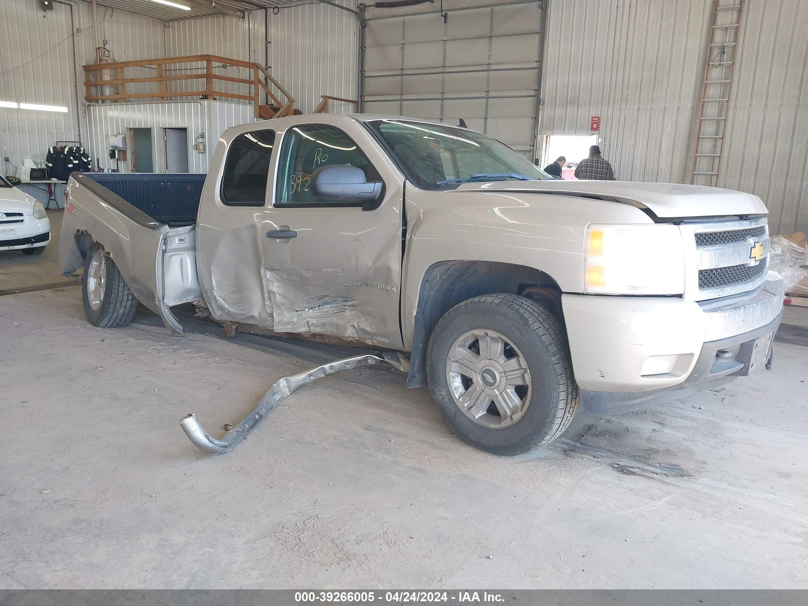 CHEVROLET SILVERADO 2007 1gcek19047z591786