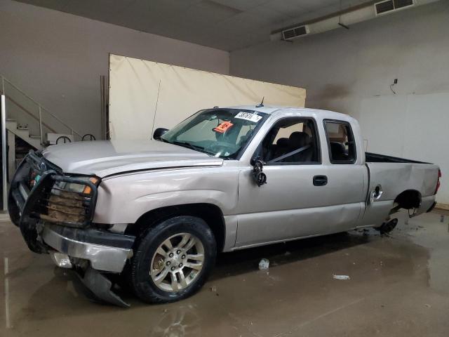 CHEVROLET SILVERADO 2005 1gcek19b95e158437