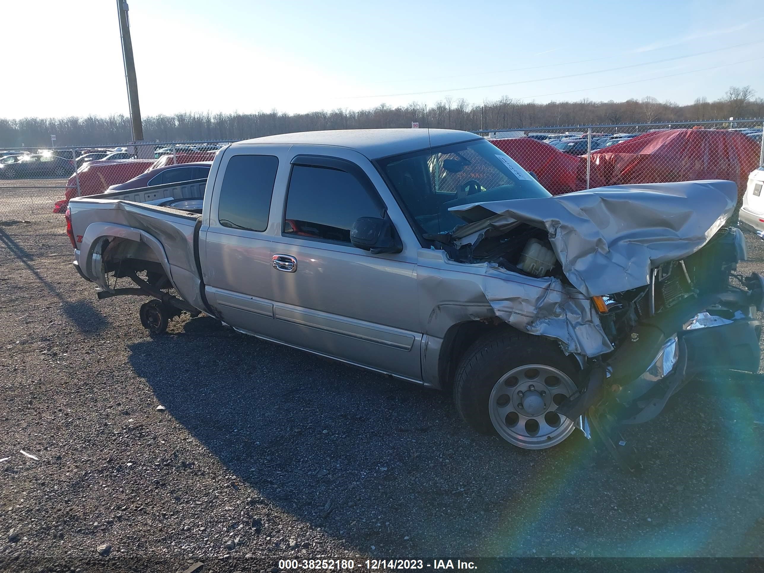 CHEVROLET SILVERADO 2005 1gcek19b95z305123