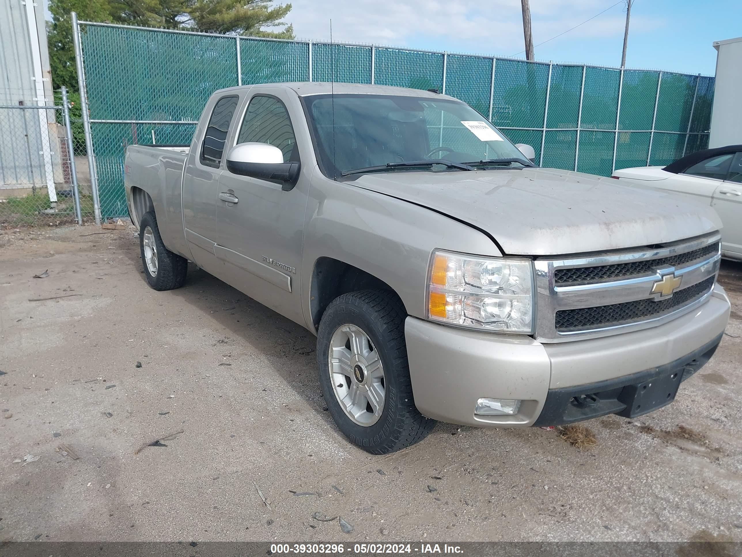 CHEVROLET SILVERADO 2007 1gcek19jx7z556288