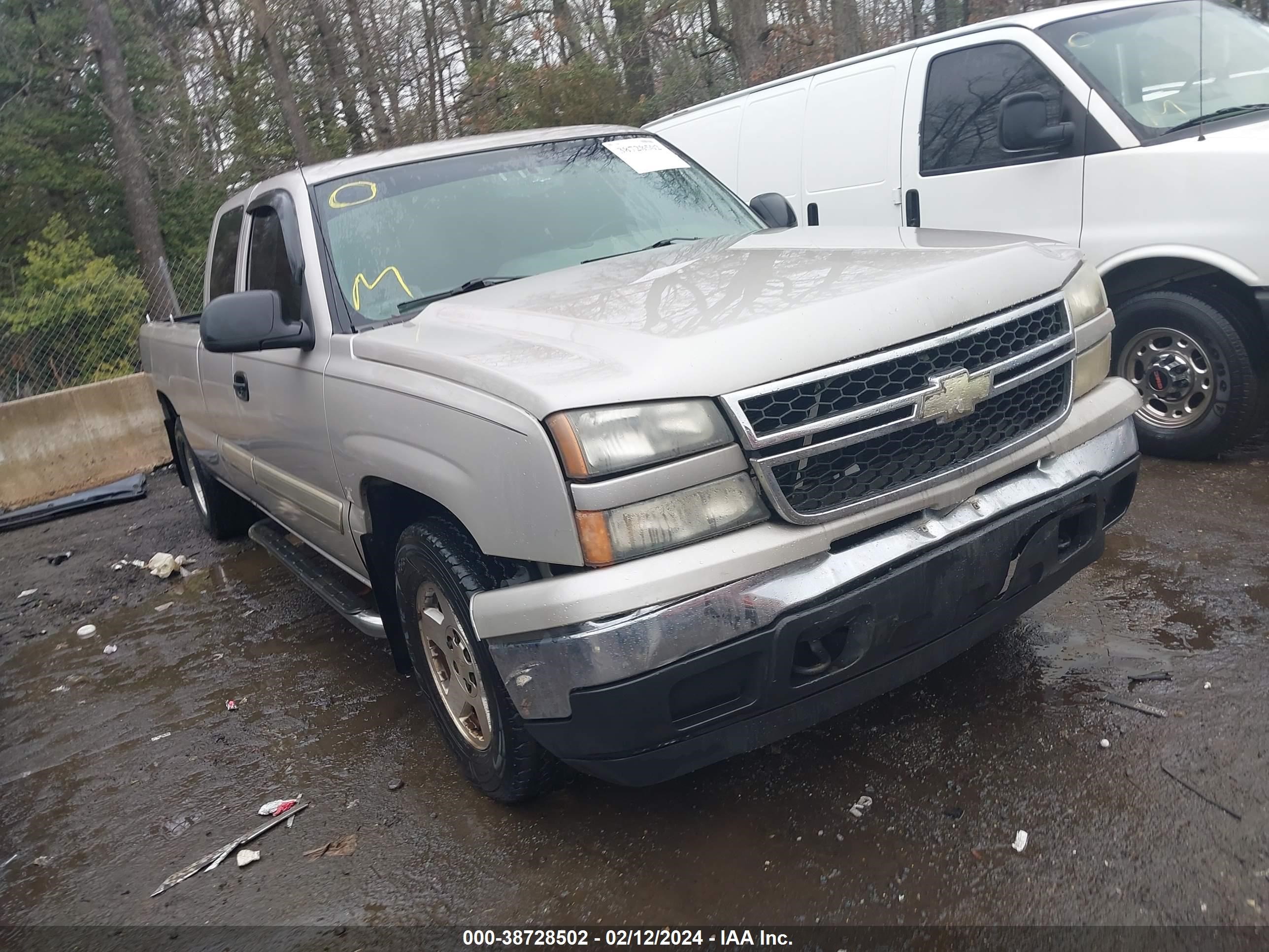 CHEVROLET SILVERADO 2006 1gcek19t06e108939