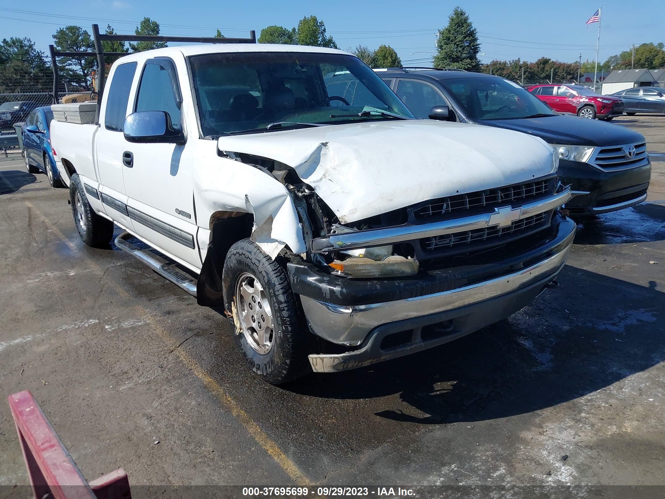 CHEVROLET SILVERADO 1999 1gcek19t1xe193940