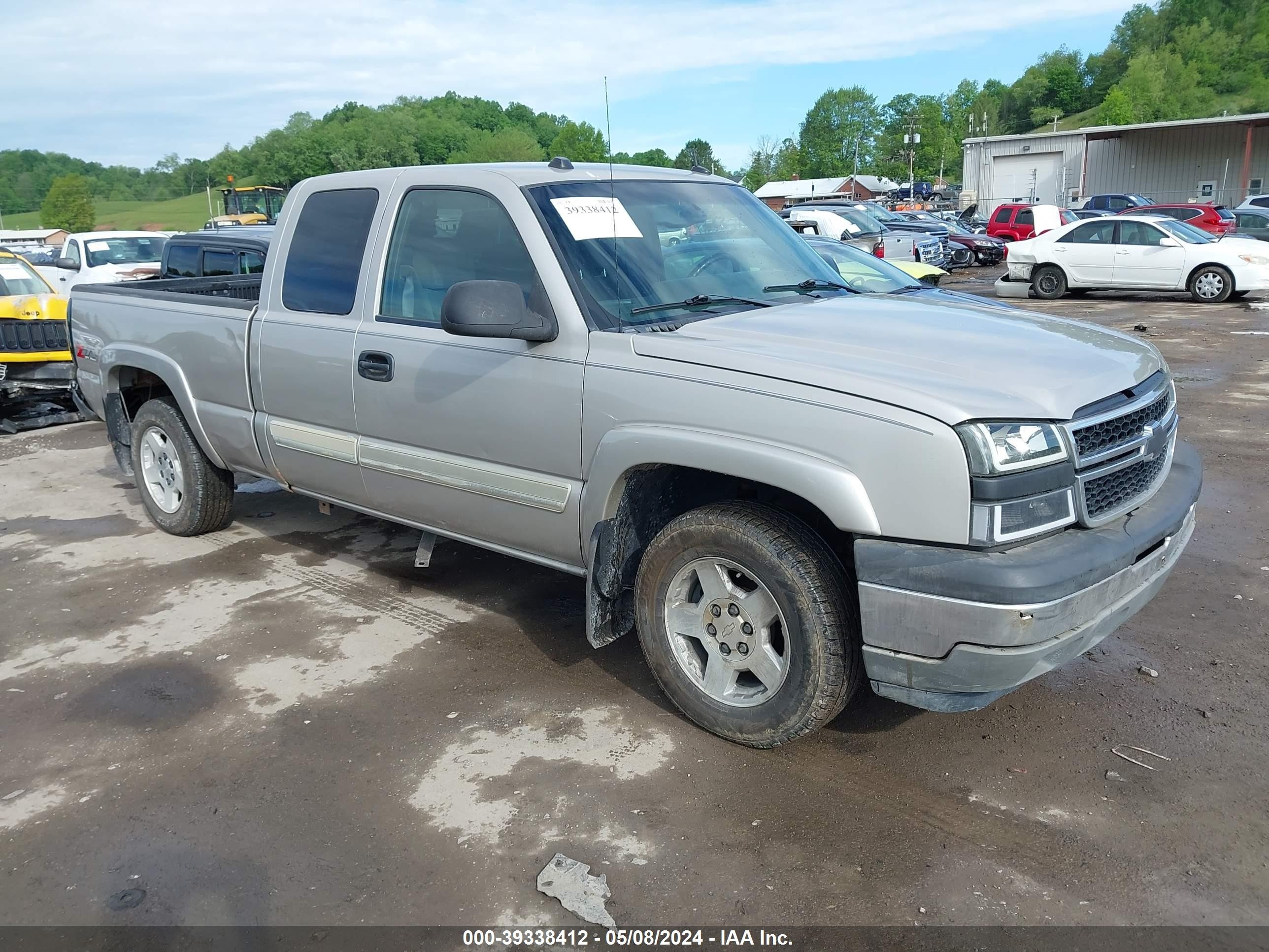 CHEVROLET SILVERADO 2005 1gcek19t55e184820