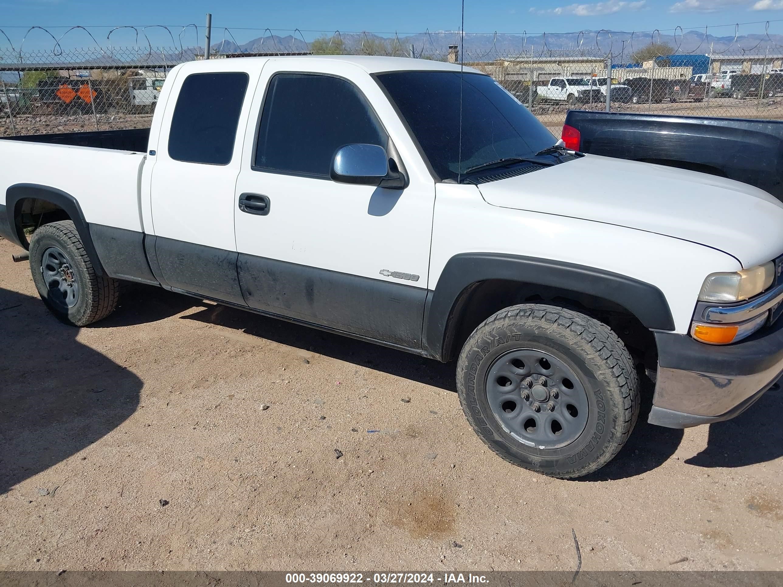 CHEVROLET SILVERADO 2000 1gcek19t7ye130391