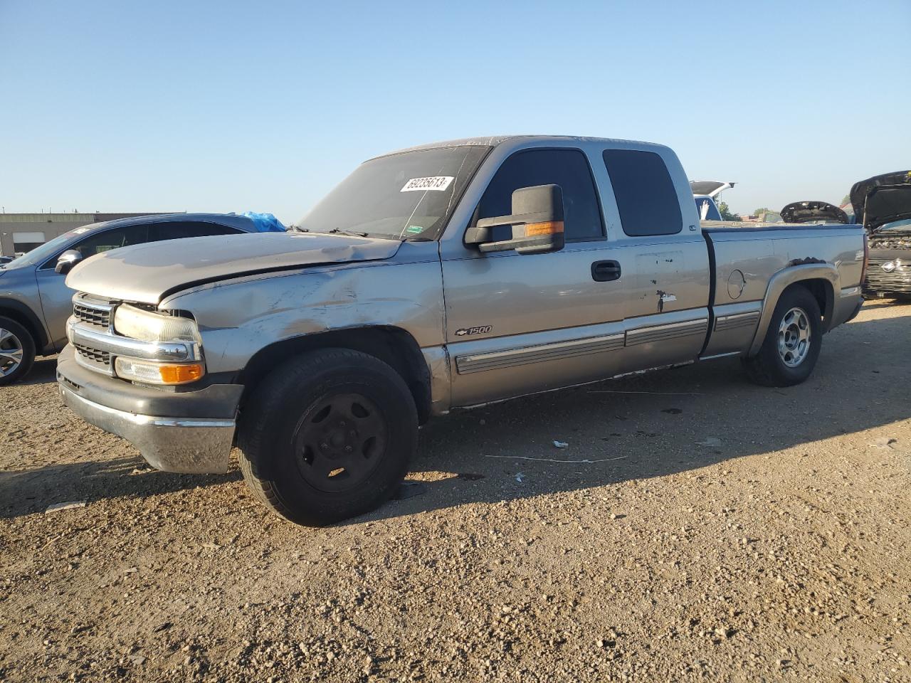 CHEVROLET SILVERADO 2000 1gcek19v0ye238370