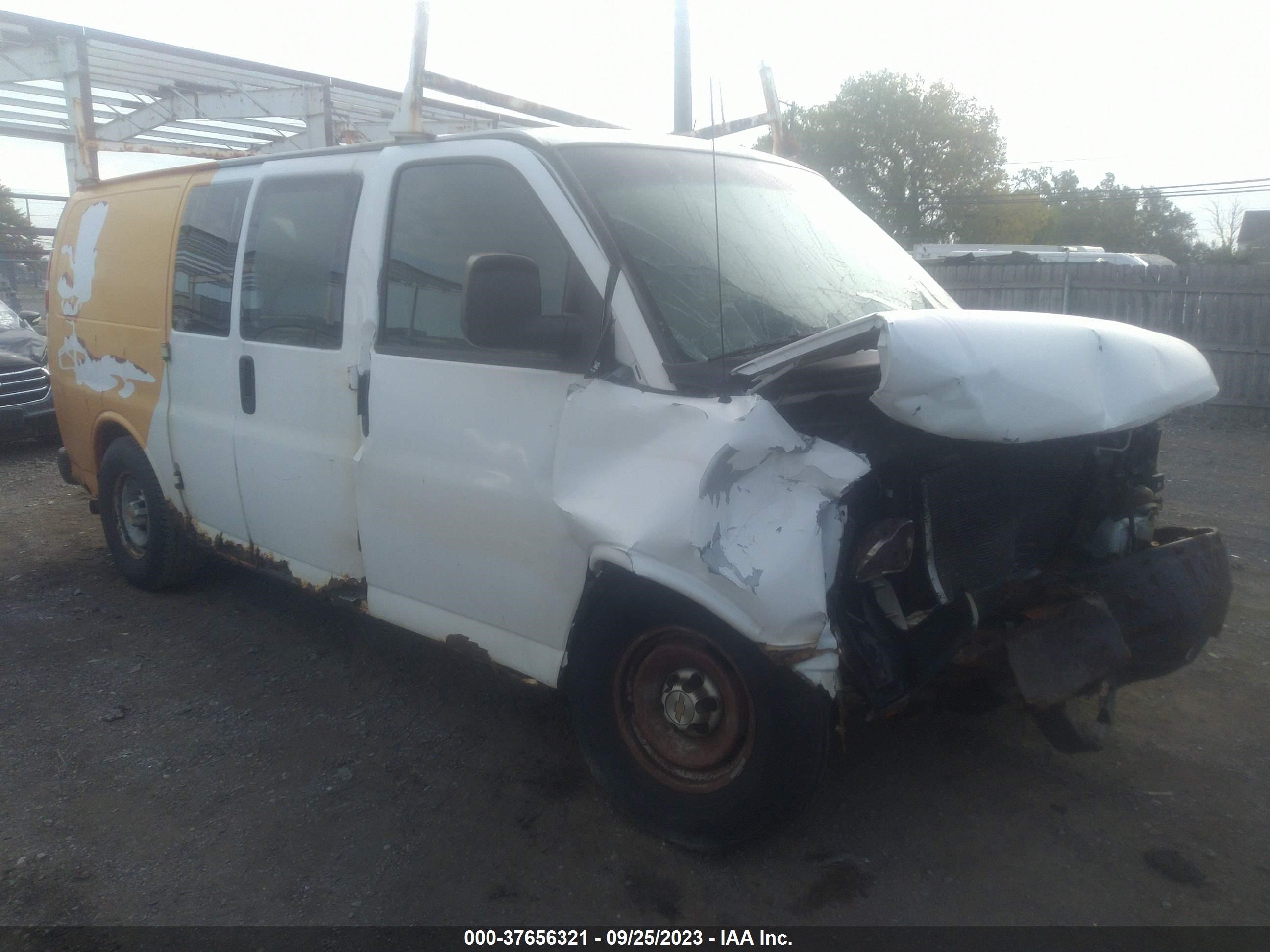 CHEVROLET EXPRESS 2005 1gcfg15x551160877