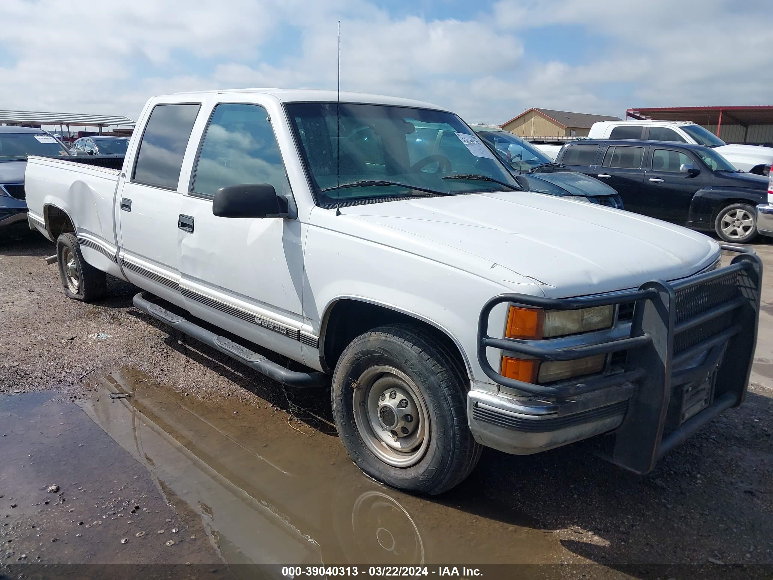 CHEVROLET NULL 2000 1gcgc33r6yf520701