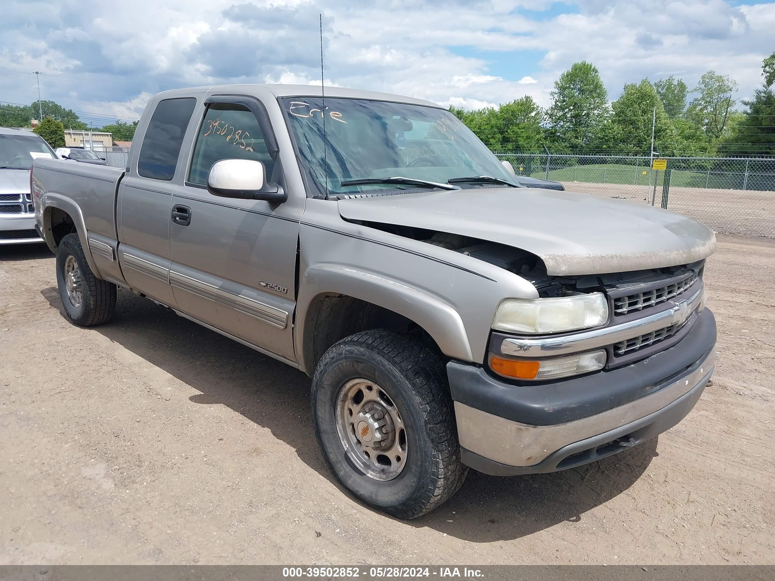 CHEVROLET SILVERADO 2000 1gcgk29u7ye170946