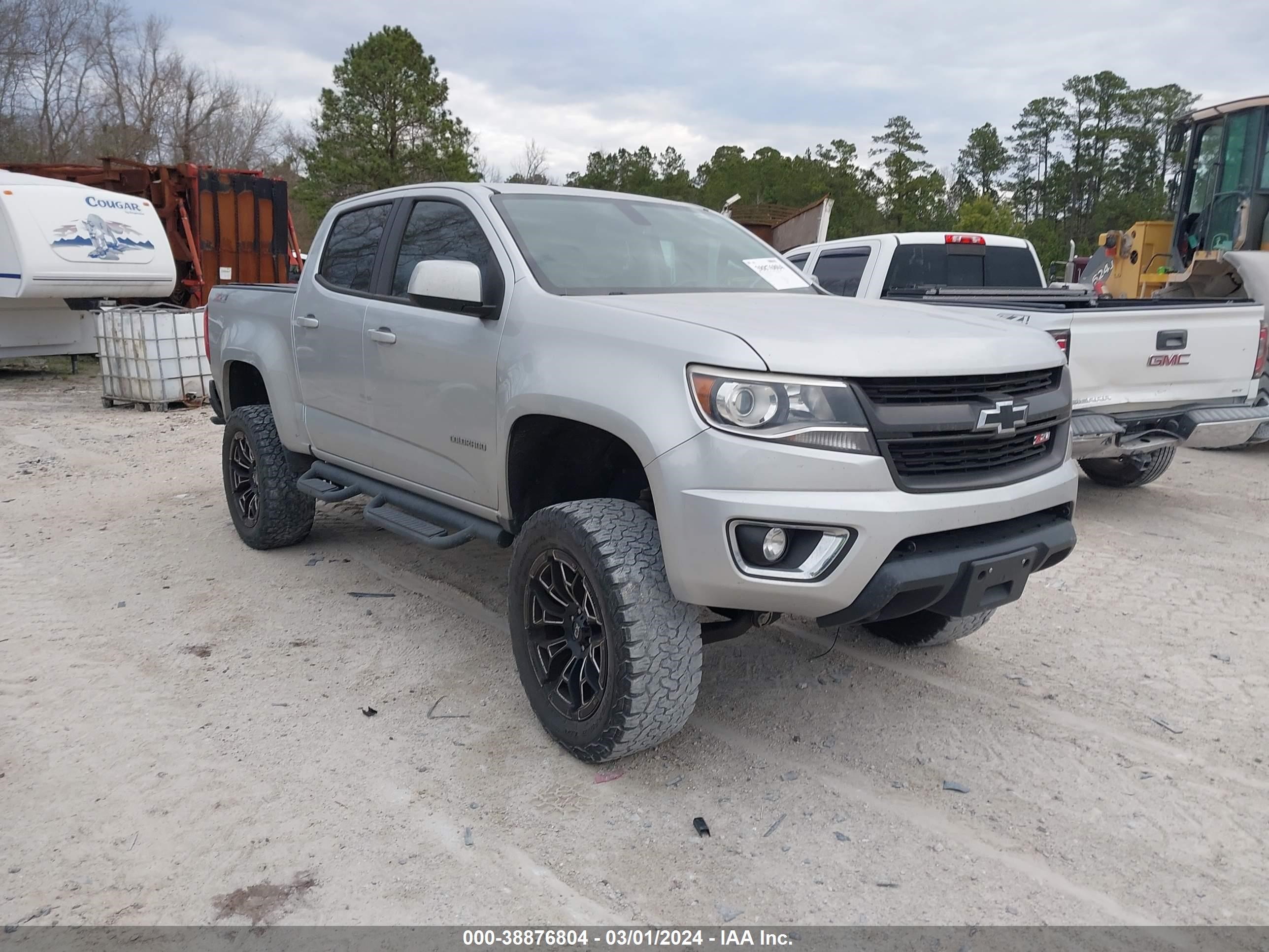 CHEVROLET COLORADO 2017 1gcgtden4h1248372