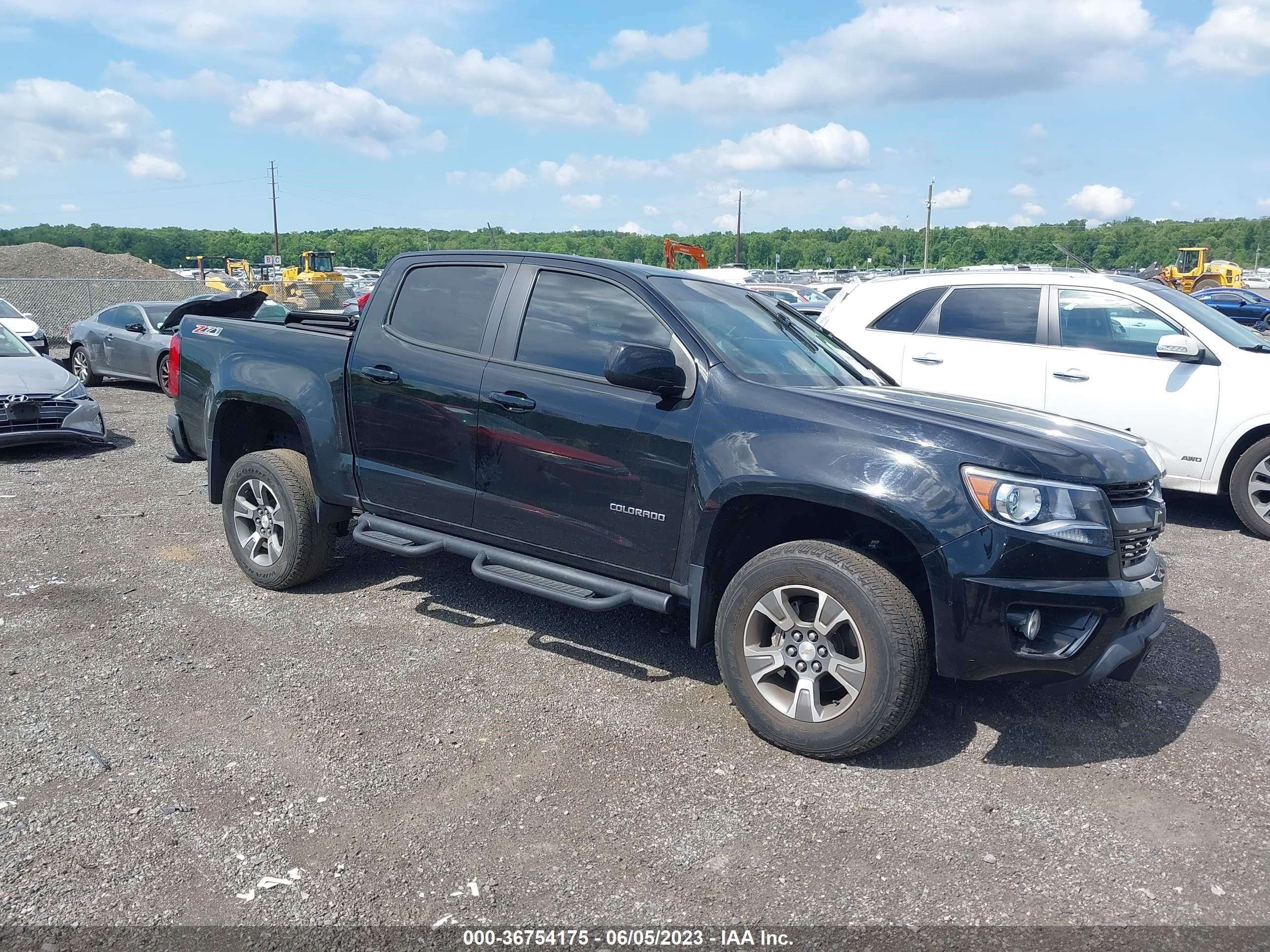 CHEVROLET COLORADO 2018 1gcgtden6j1105994