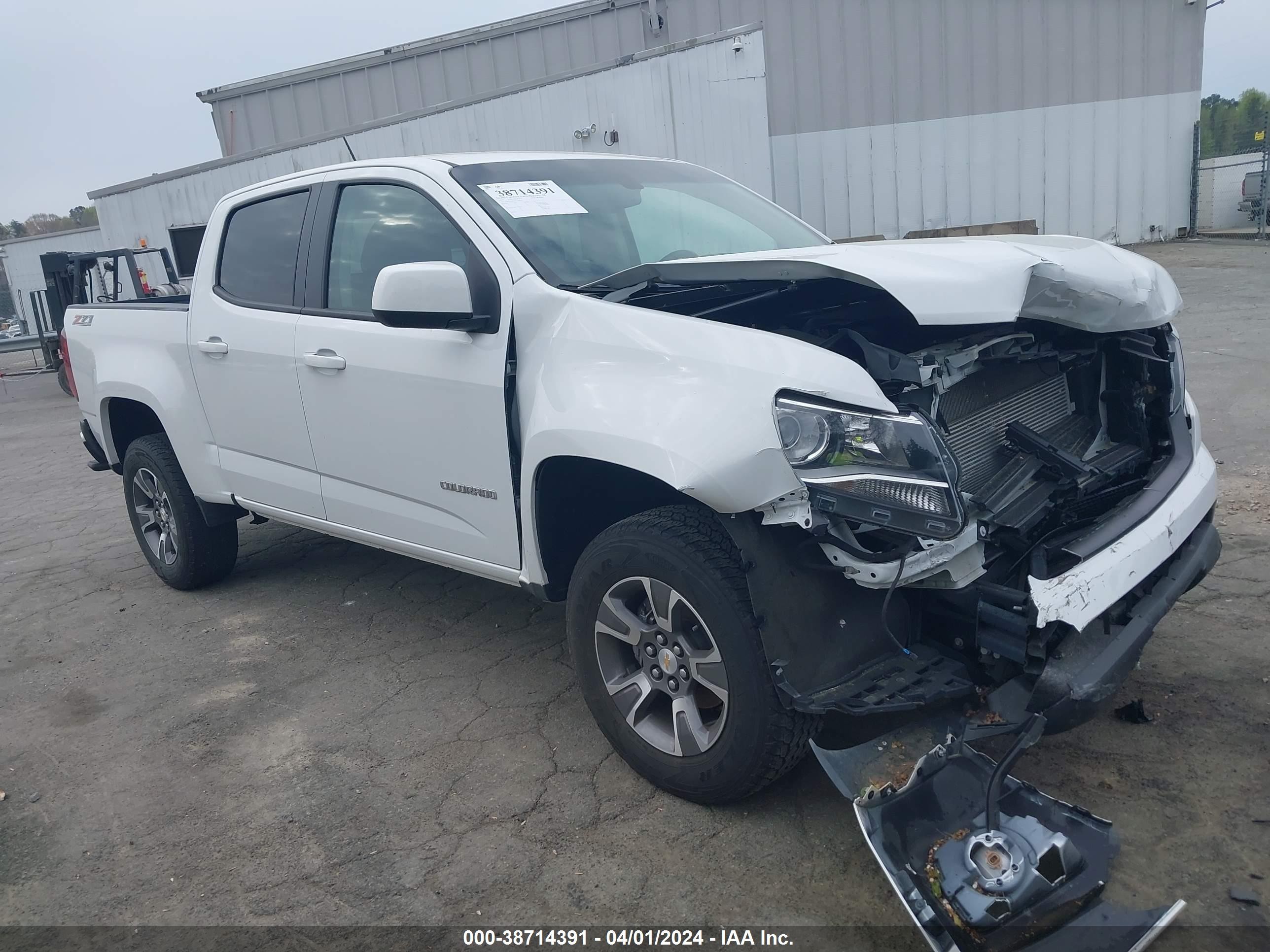 CHEVROLET COLORADO 2019 1gcgtden9k1128297