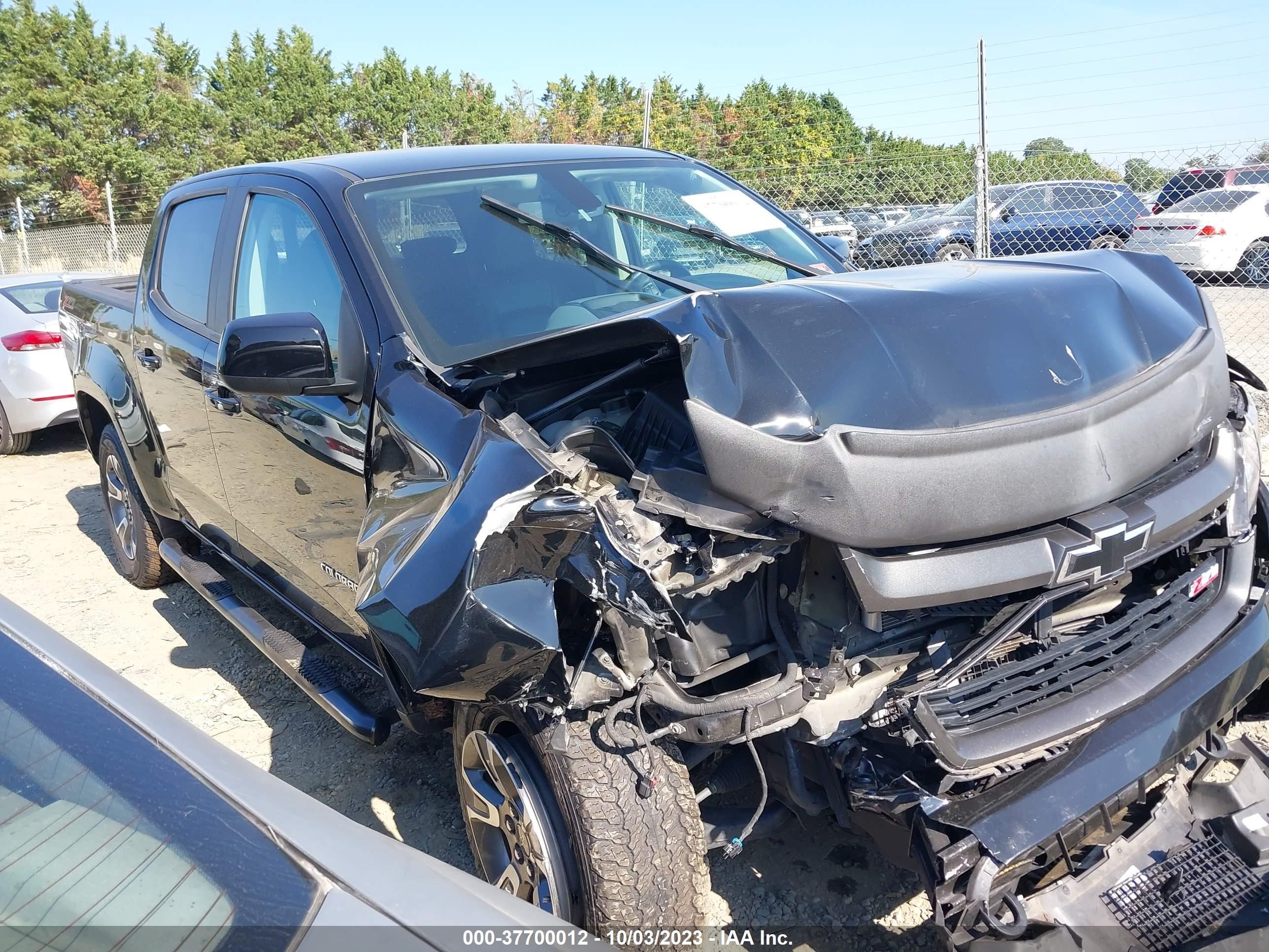 CHEVROLET COLORADO 2019 1gcgtdenxk1117602