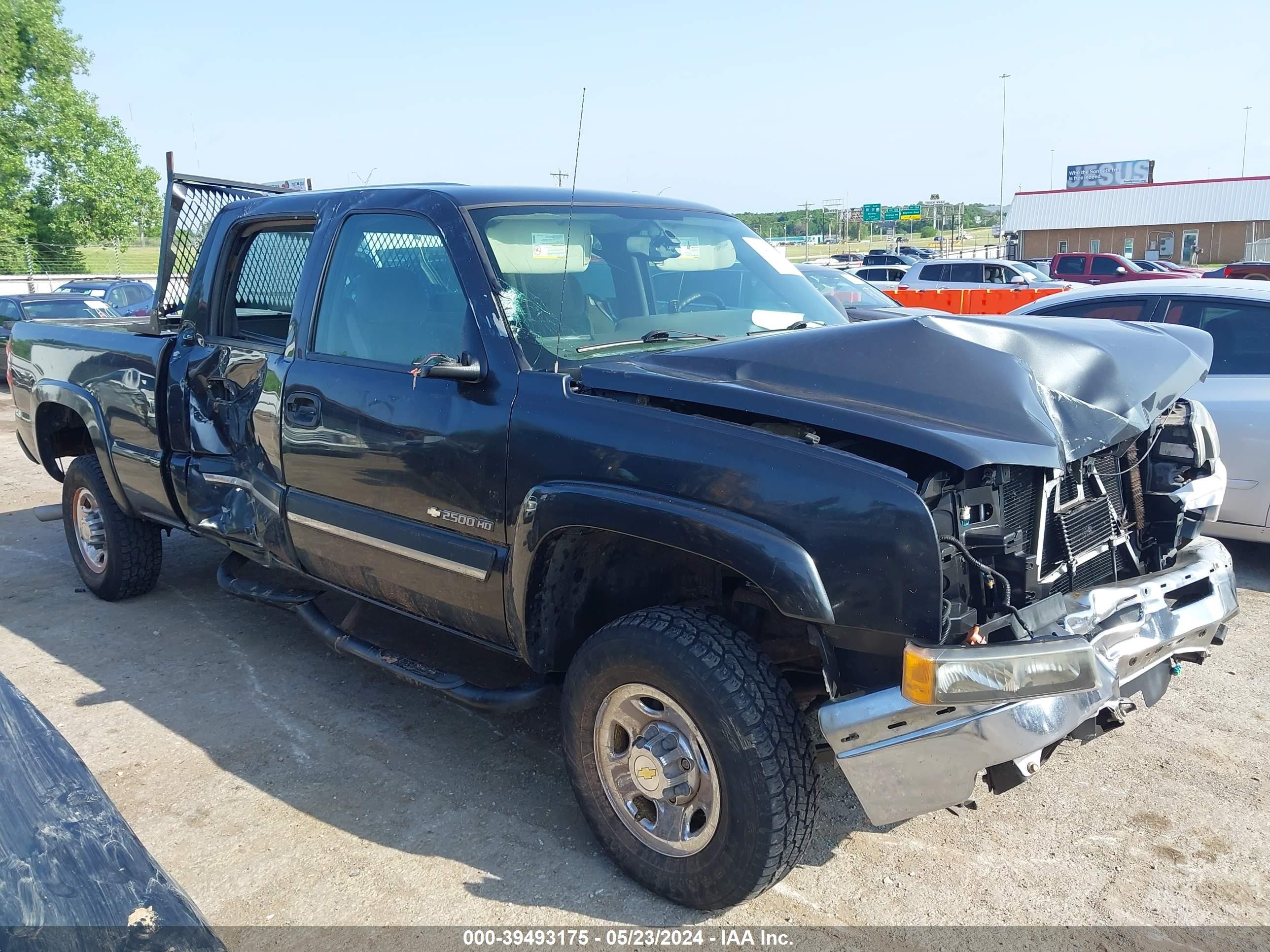 CHEVROLET SILVERADO 2004 1gchc23u84f244597