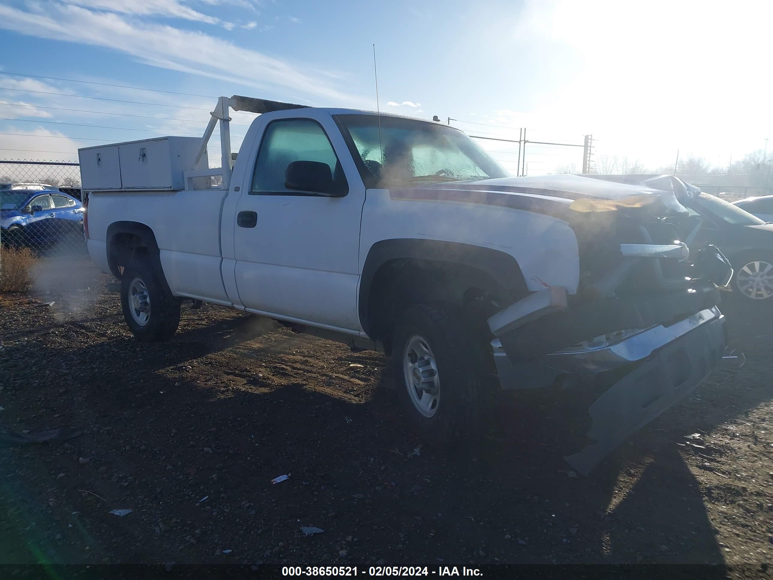 CHEVROLET SILVERADO 2003 1gchc24u33e341743