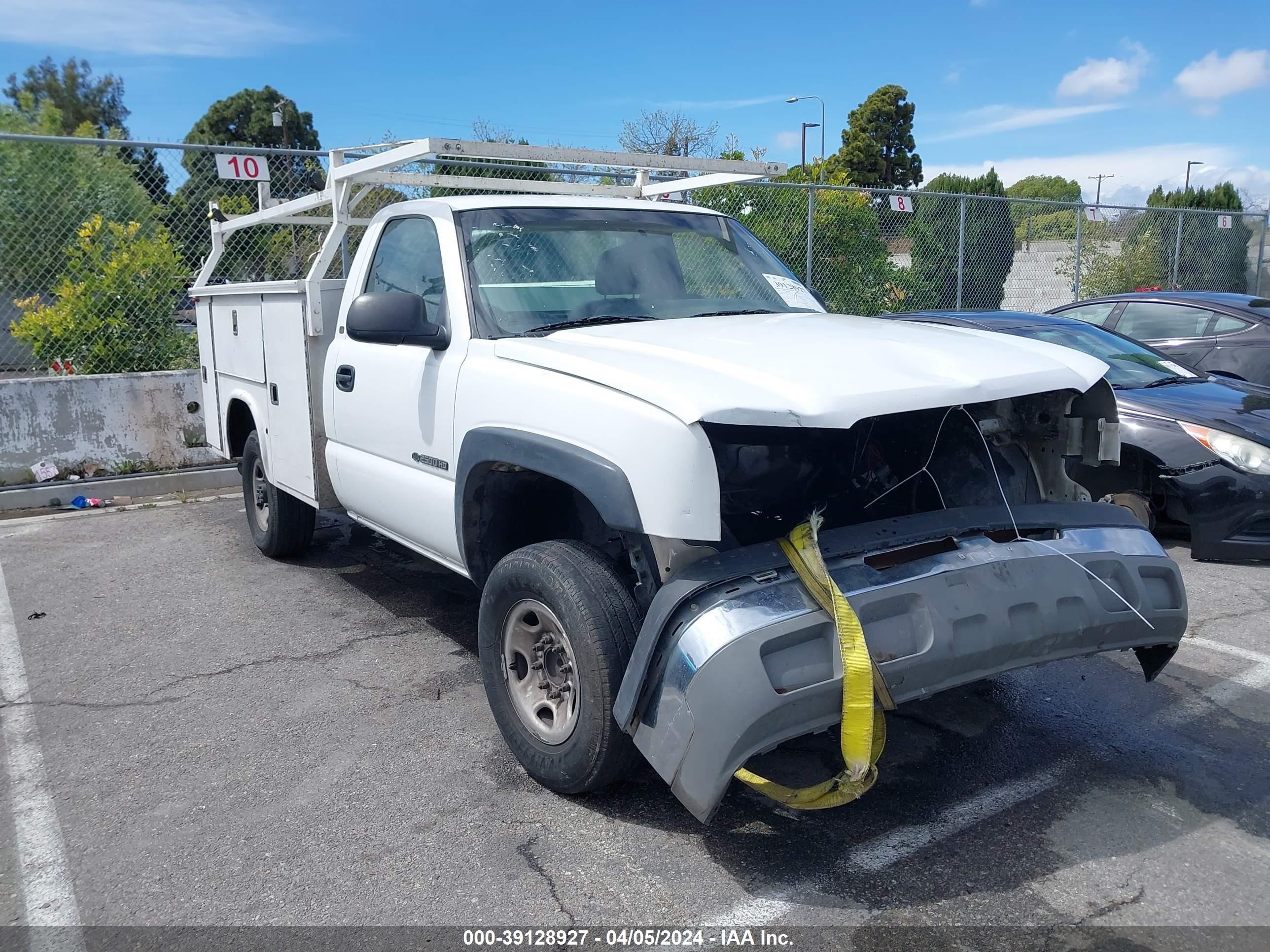 CHEVROLET SILVERADO 2004 1gchc24u54e378133