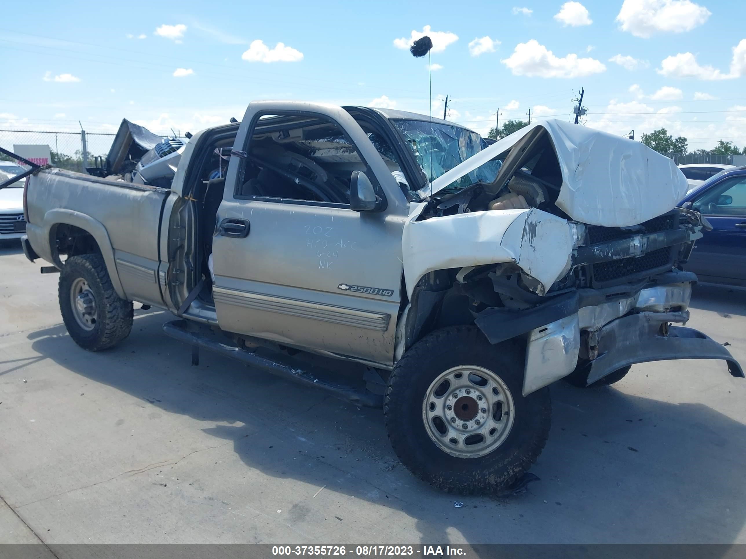 CHEVROLET SILVERADO 2002 1gchc29u02e267575