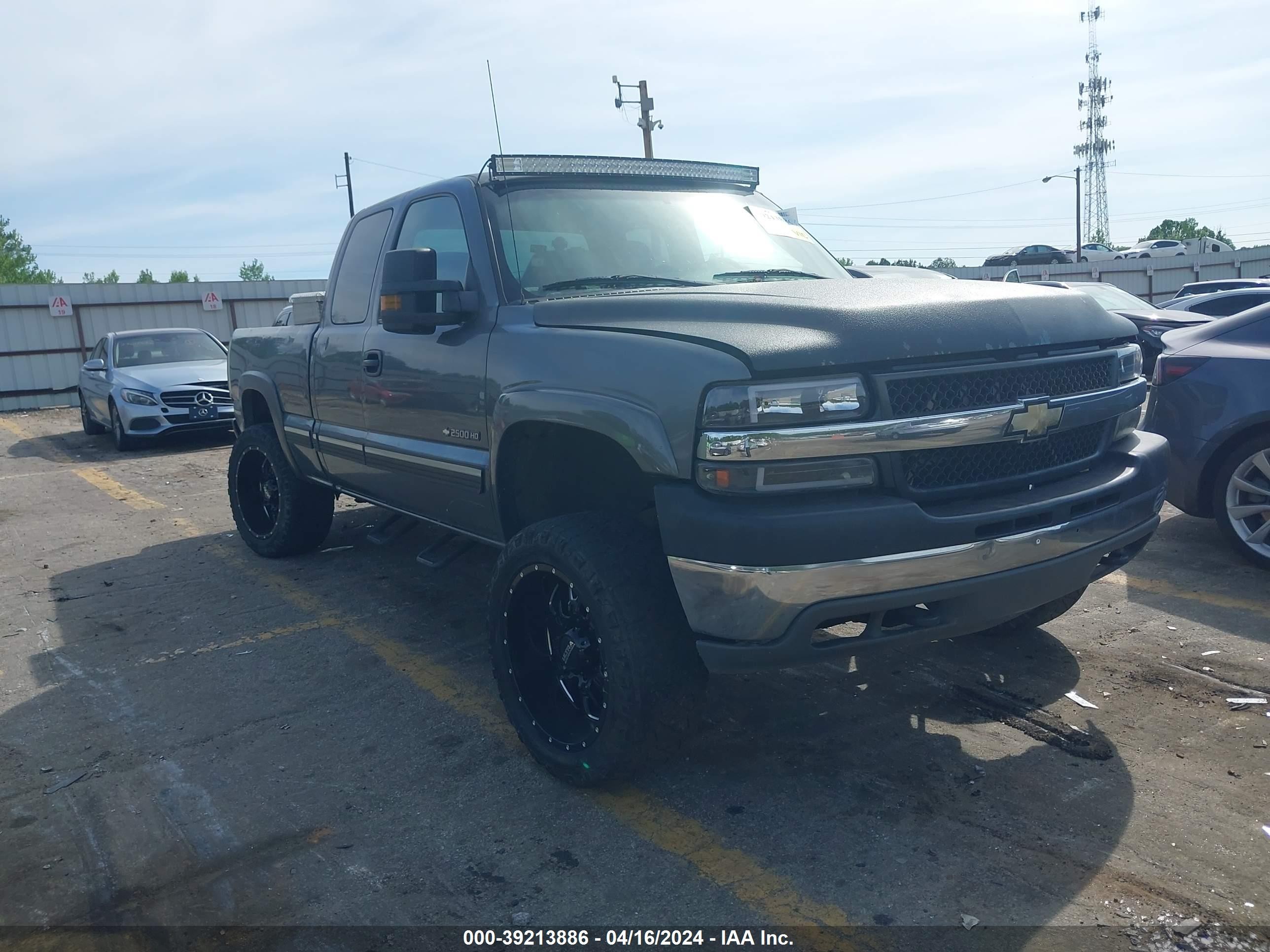 CHEVROLET SILVERADO 2002 1gchc29u12e147378