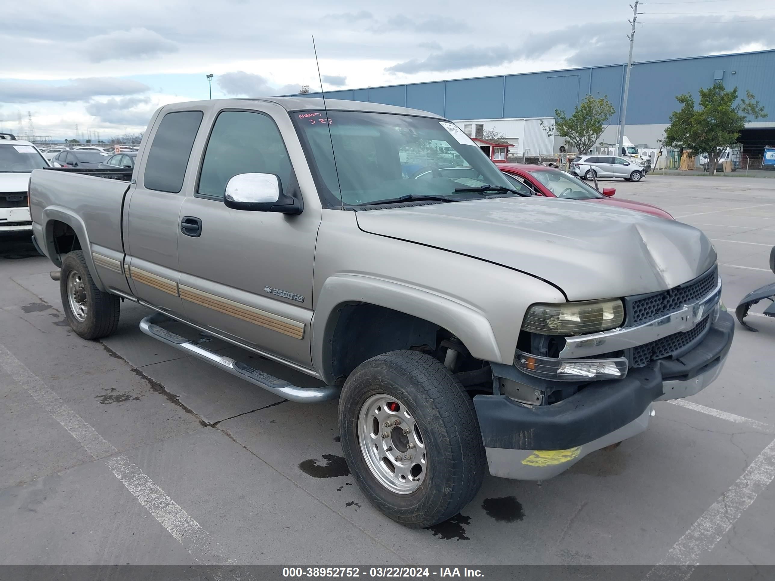 CHEVROLET SILVERADO 2002 1gchc29u52z116692