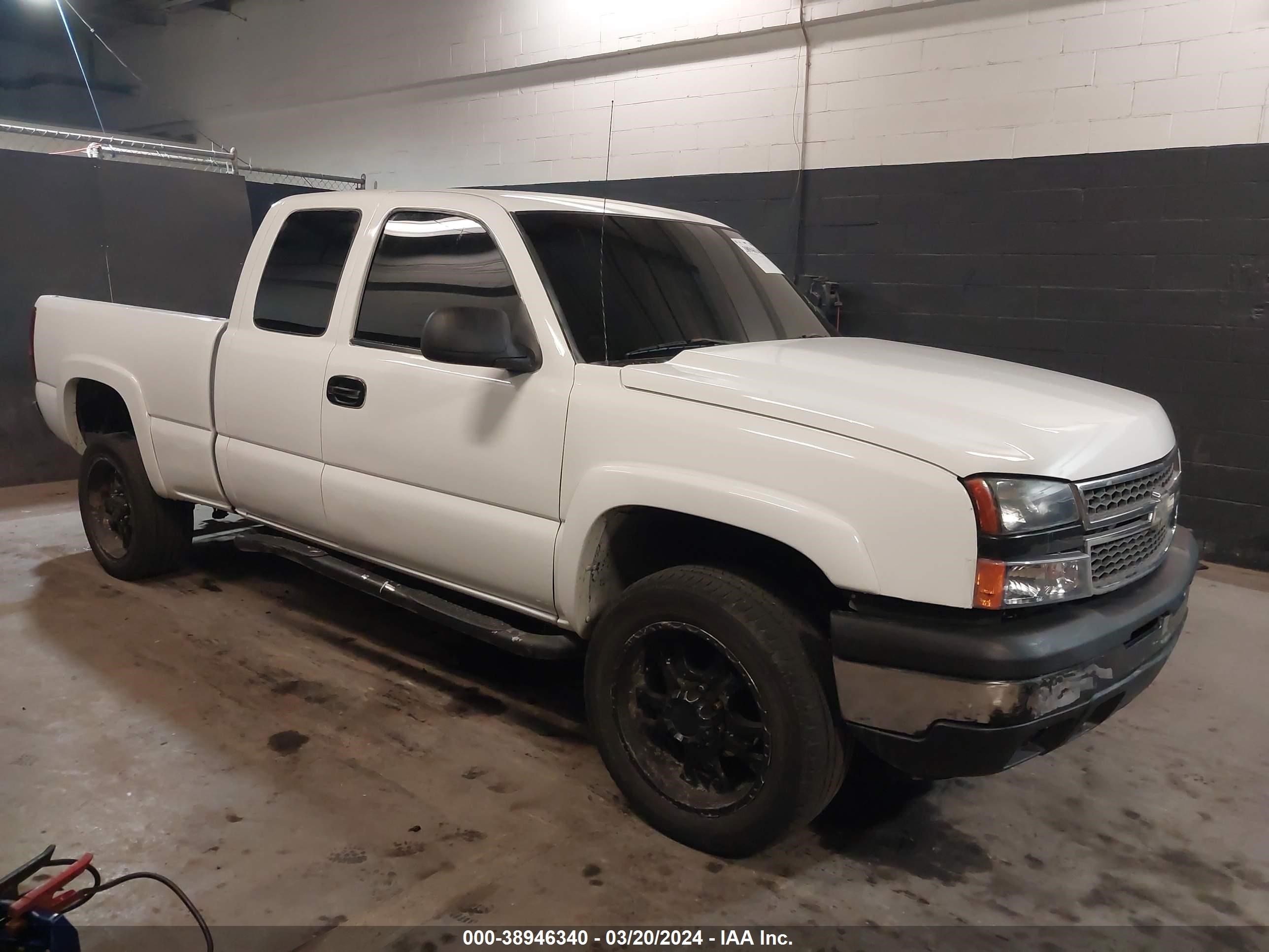 CHEVROLET SILVERADO 2004 1gchc29u54e145619