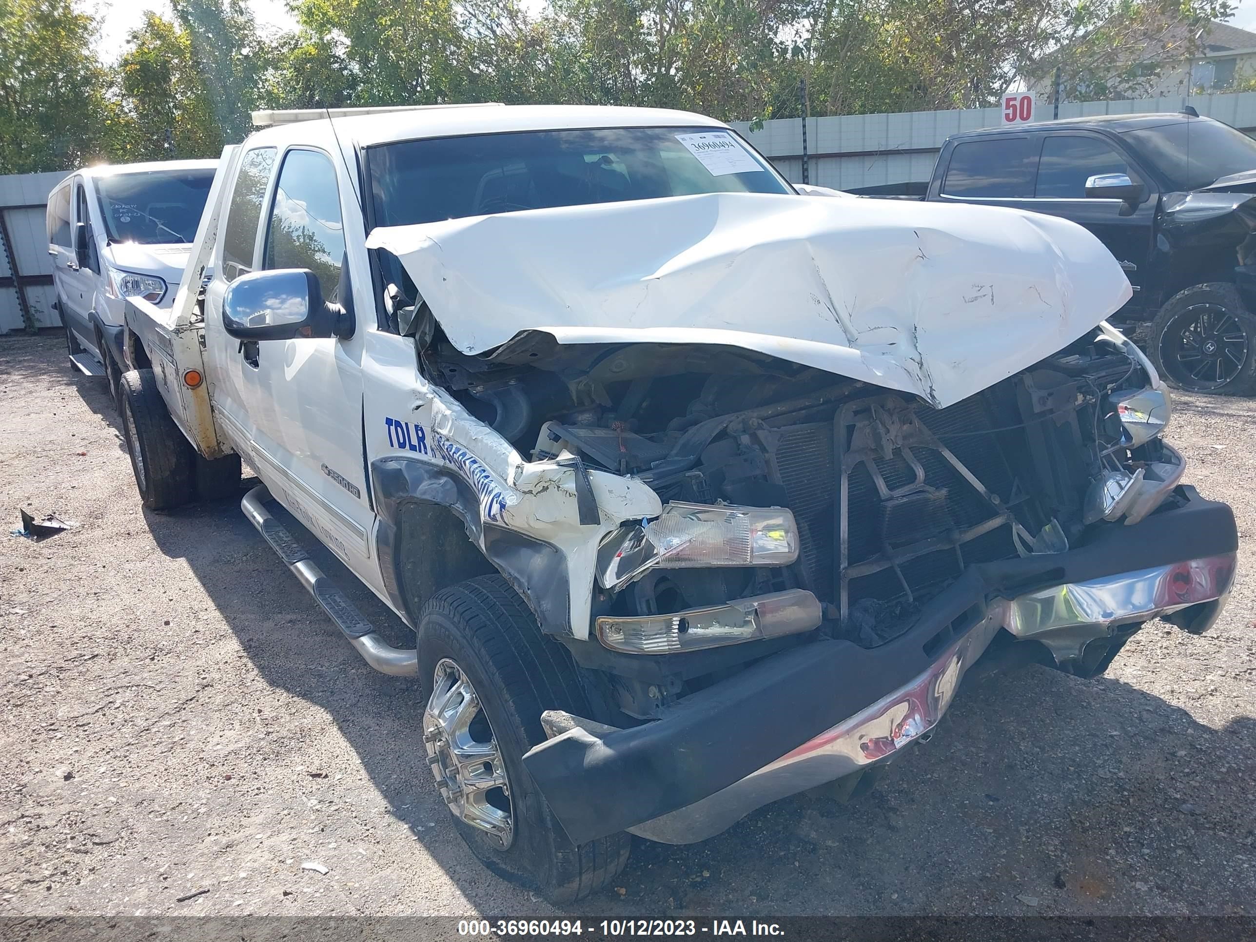 CHEVROLET SILVERADO 2001 1gchc29ux1e146423