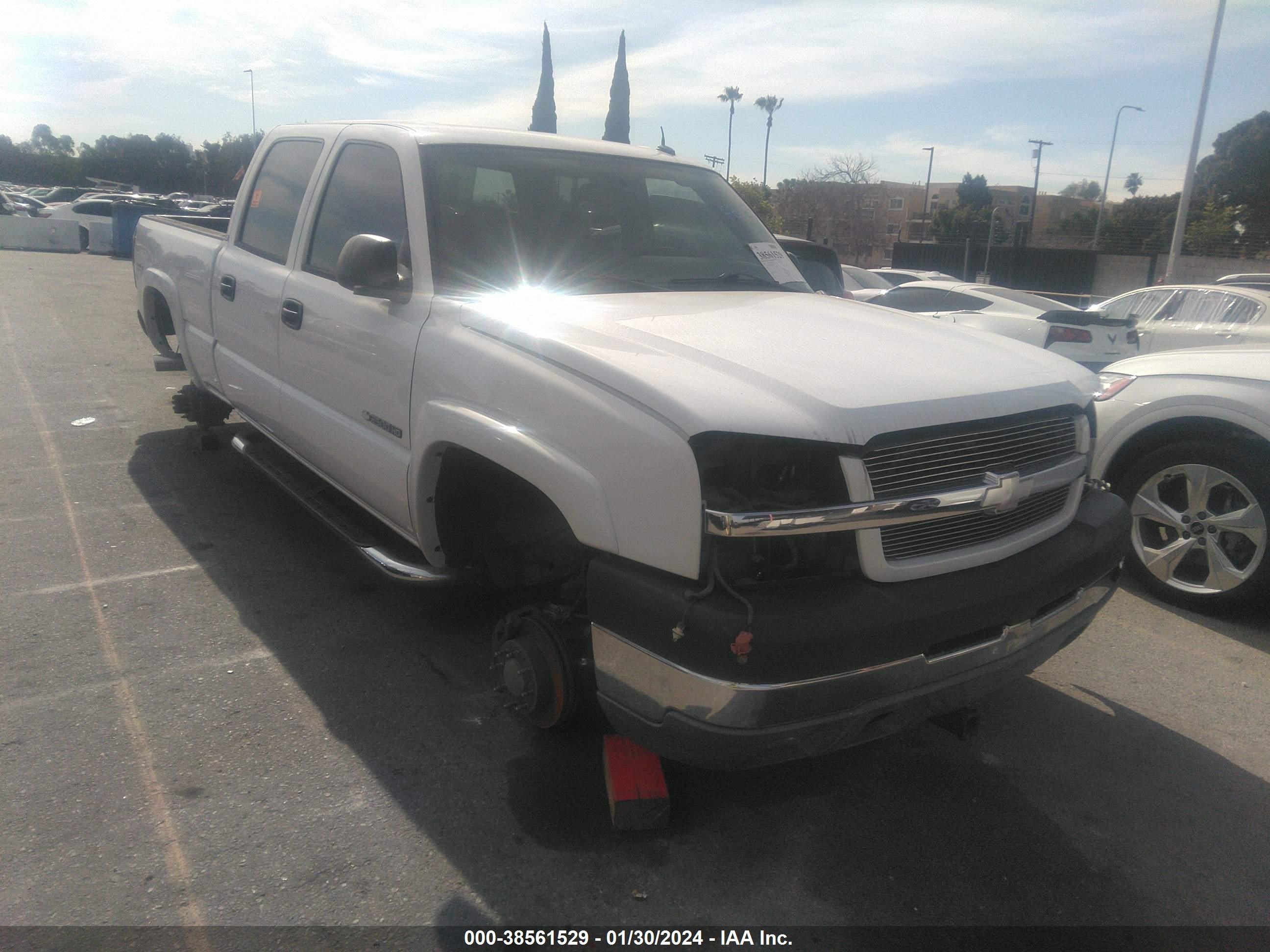 CHEVROLET SILVERADO 2004 1gchk23ux4f124934