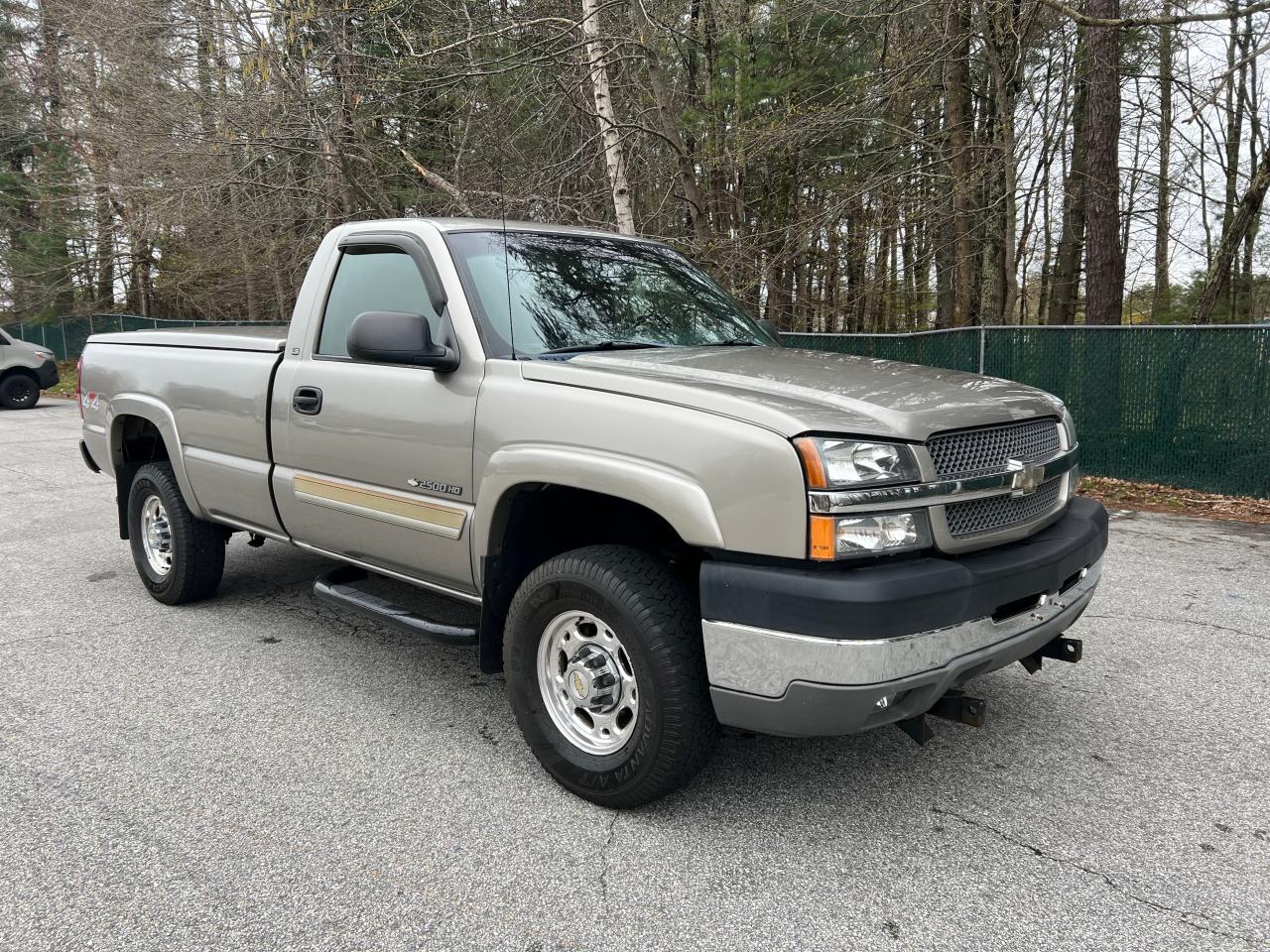 CHEVROLET SILVERADO 2003 1gchk24u53z166052