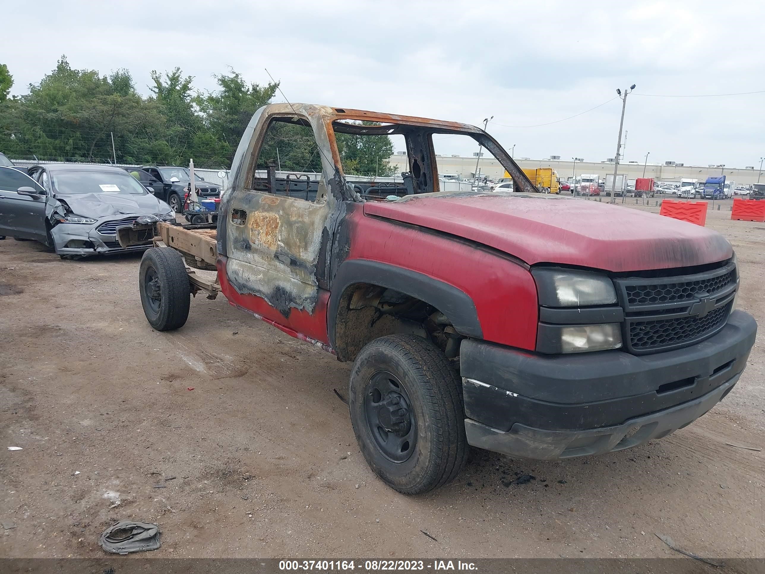 CHEVROLET SILVERADO 2005 1gchk24u55e304361