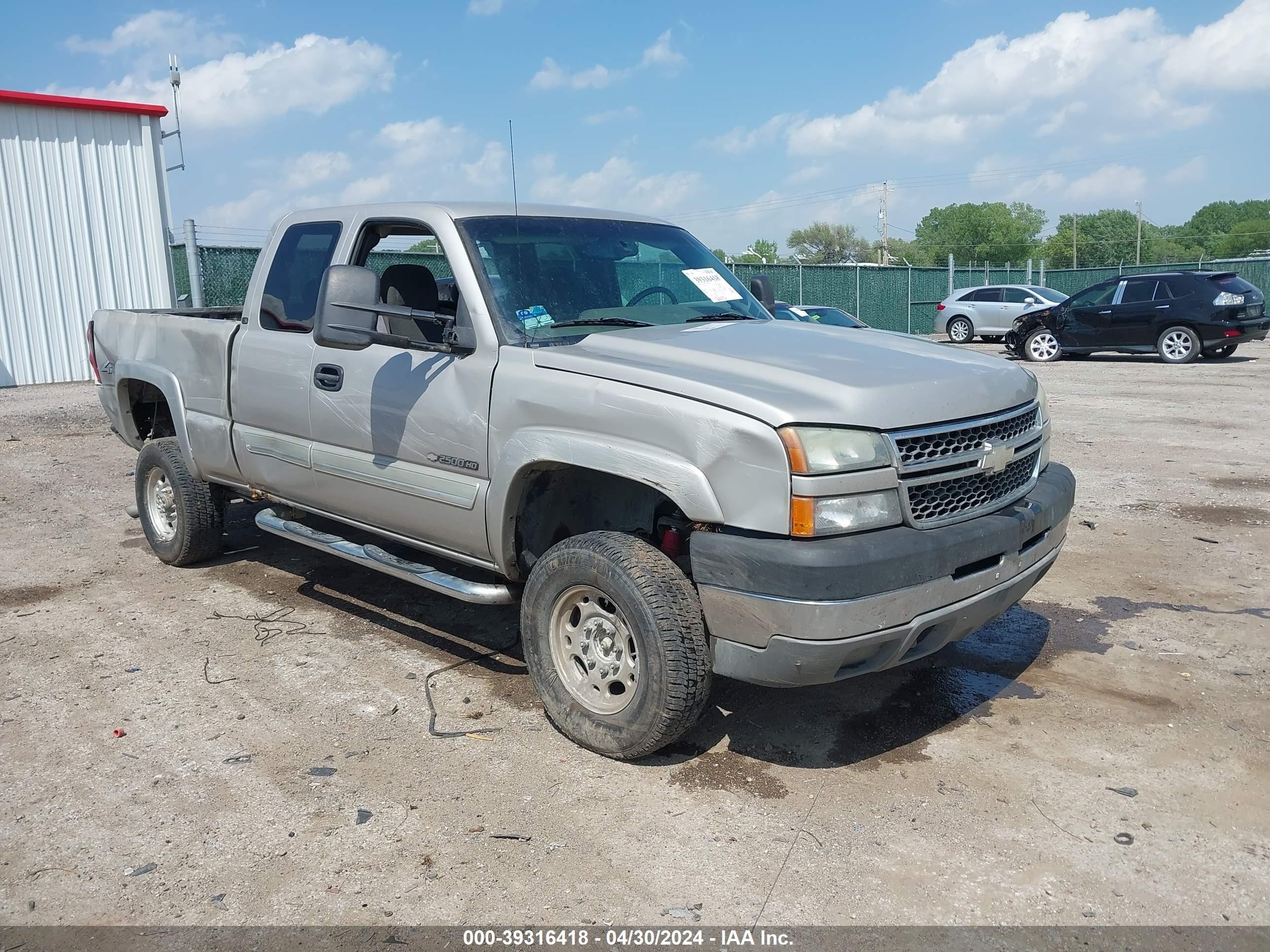 CHEVROLET SILVERADO 2005 1gchk29u55e236264